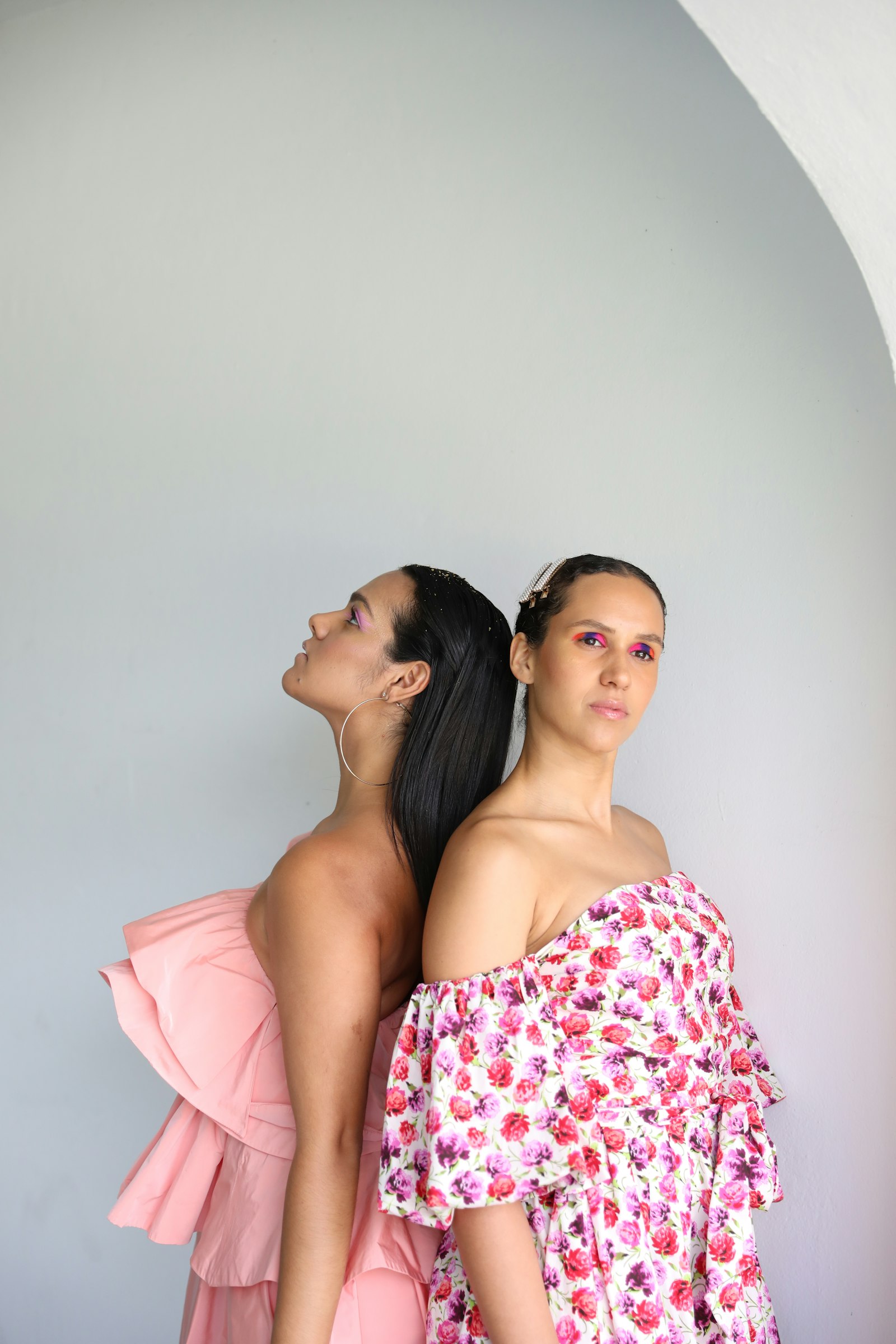 Canon EOS 5D Mark IV sample photo. Two women wearing off-shoulder photography