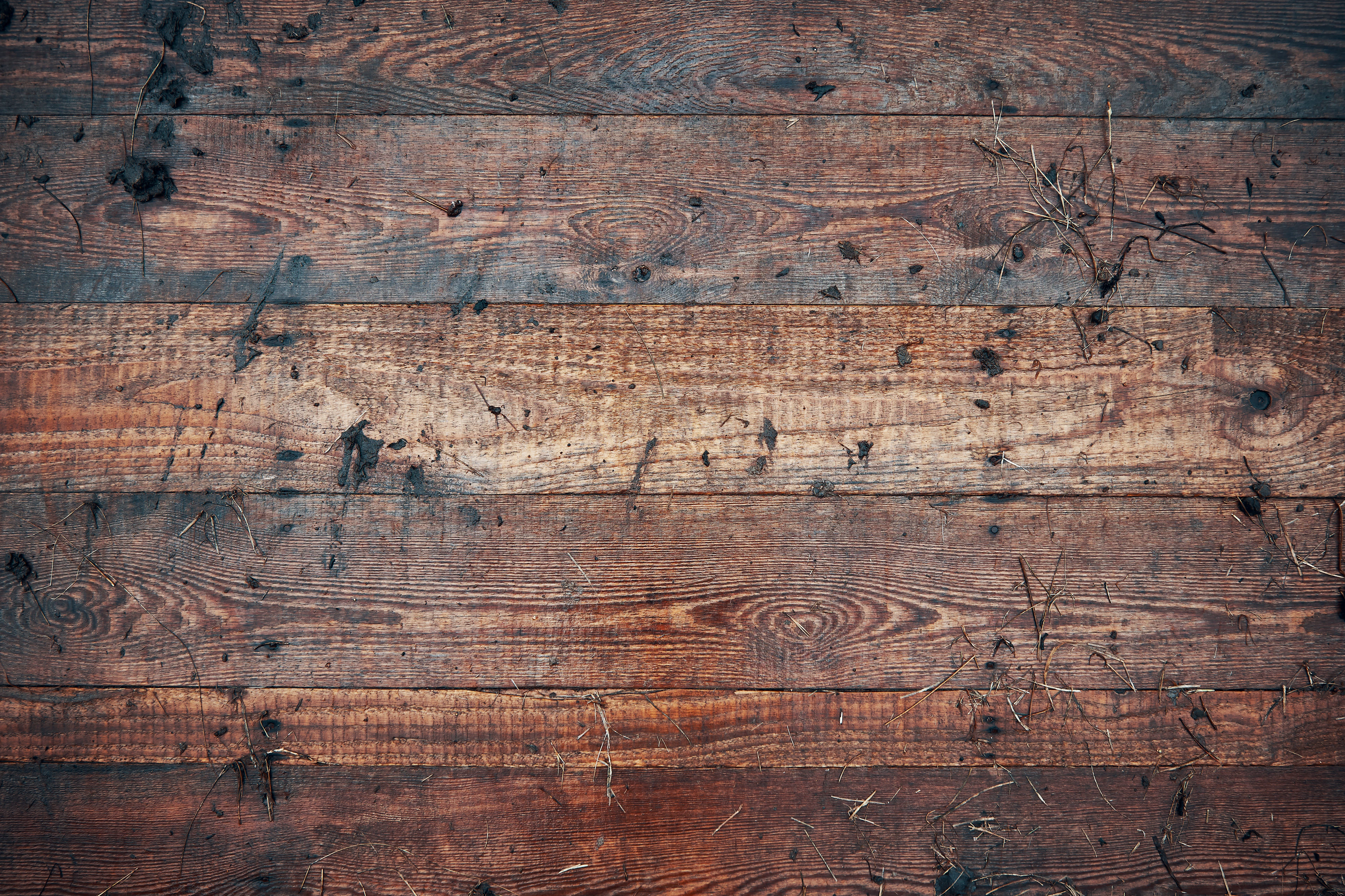 Knotted wooden surface