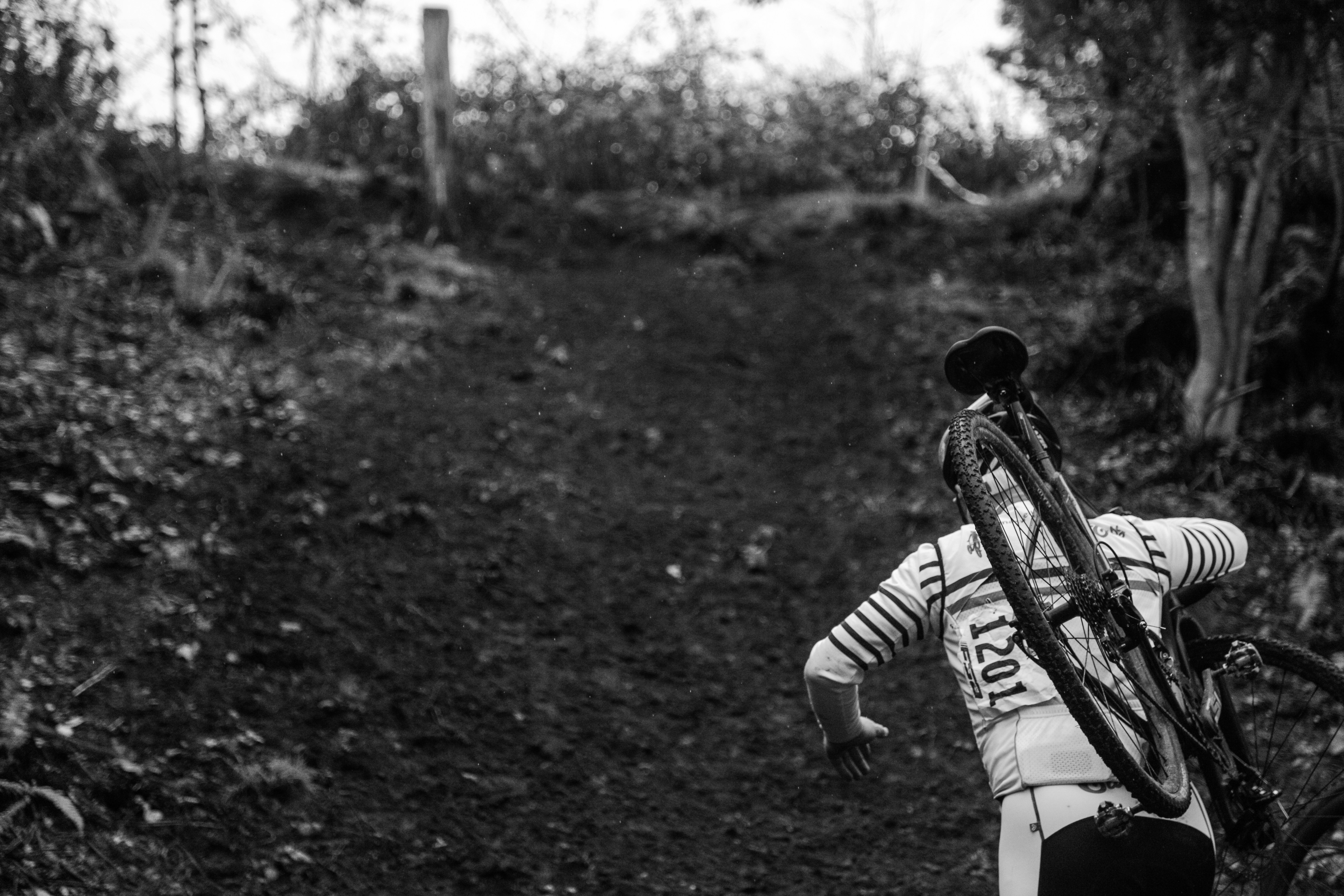 Climbing up the hill cyclocross race, Tacoma Washington 