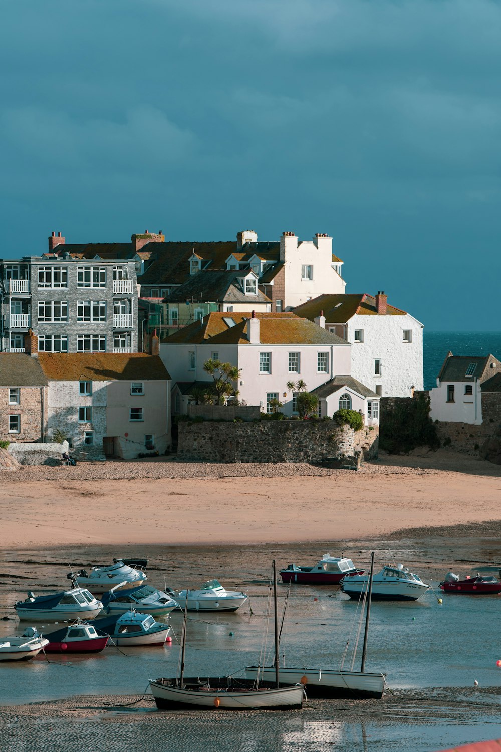 white boats during daytime