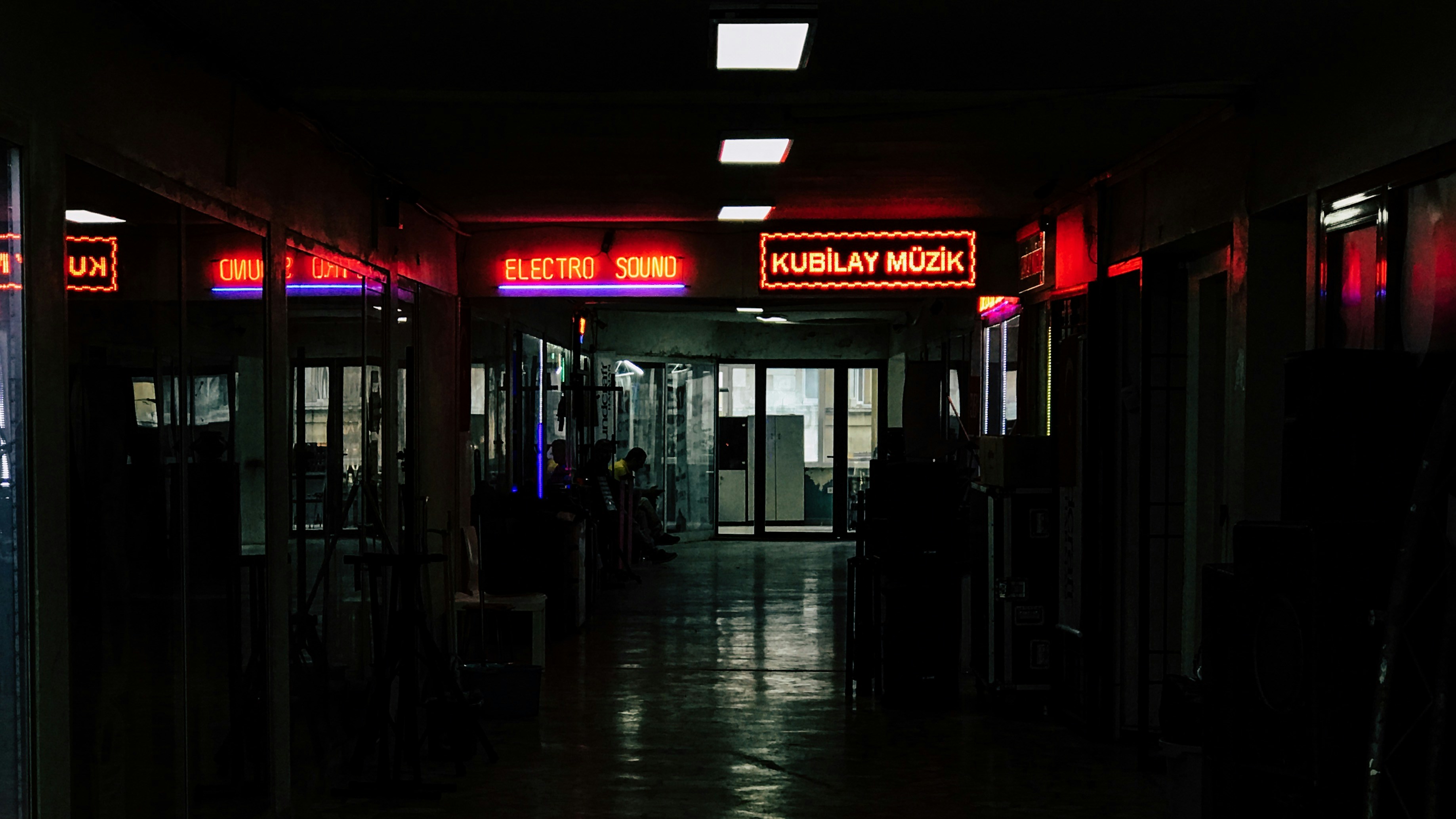 PTT Station