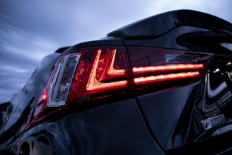 lighted signal light of vehicle