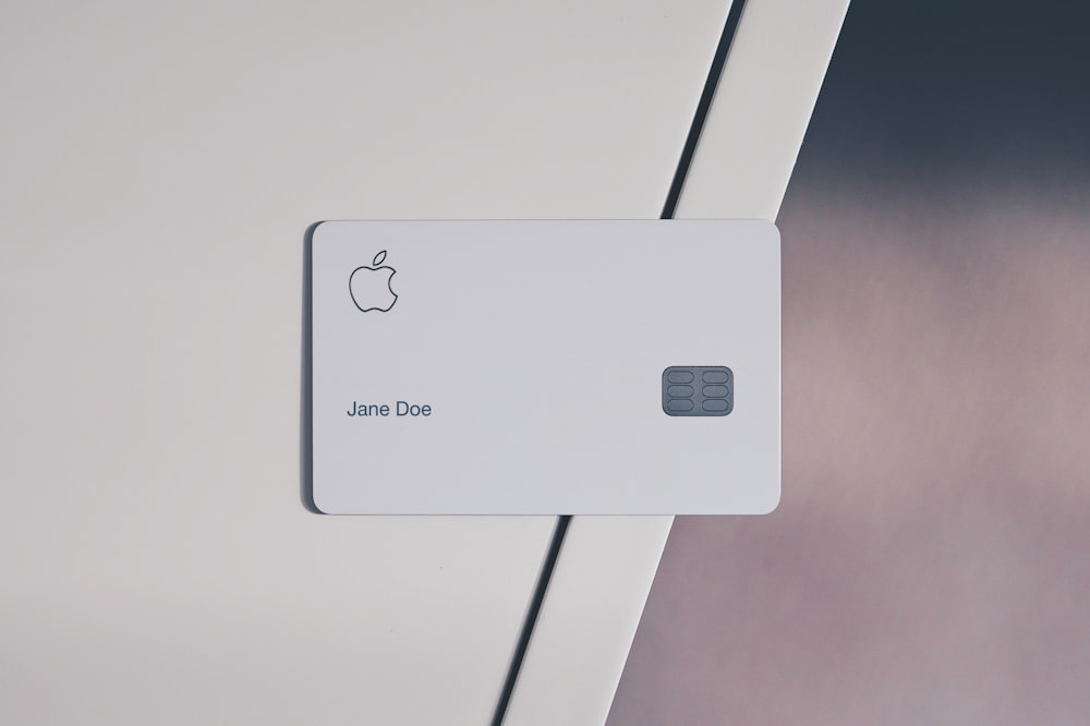 white Apple card