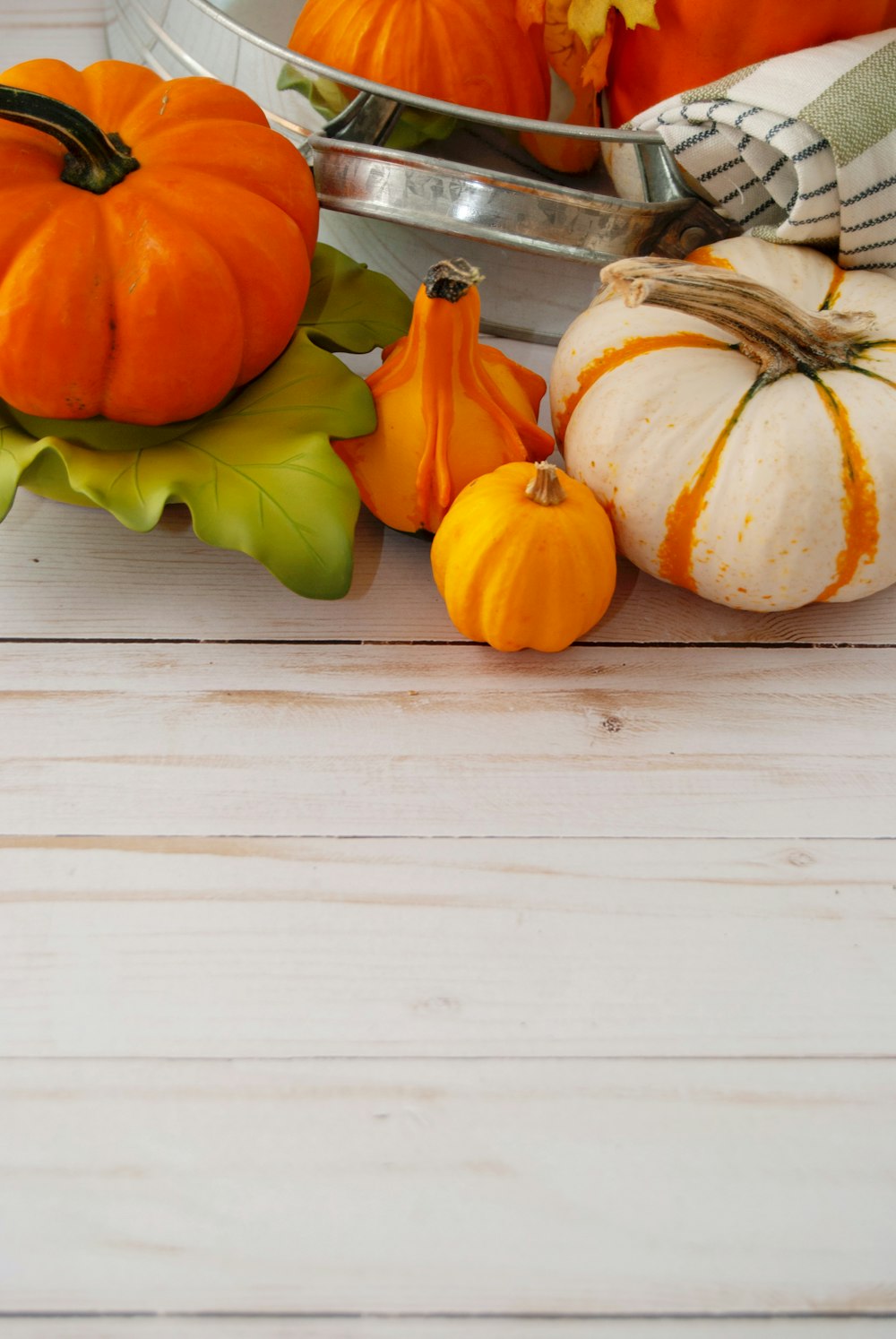 orange pumpkin and orange pumpkin