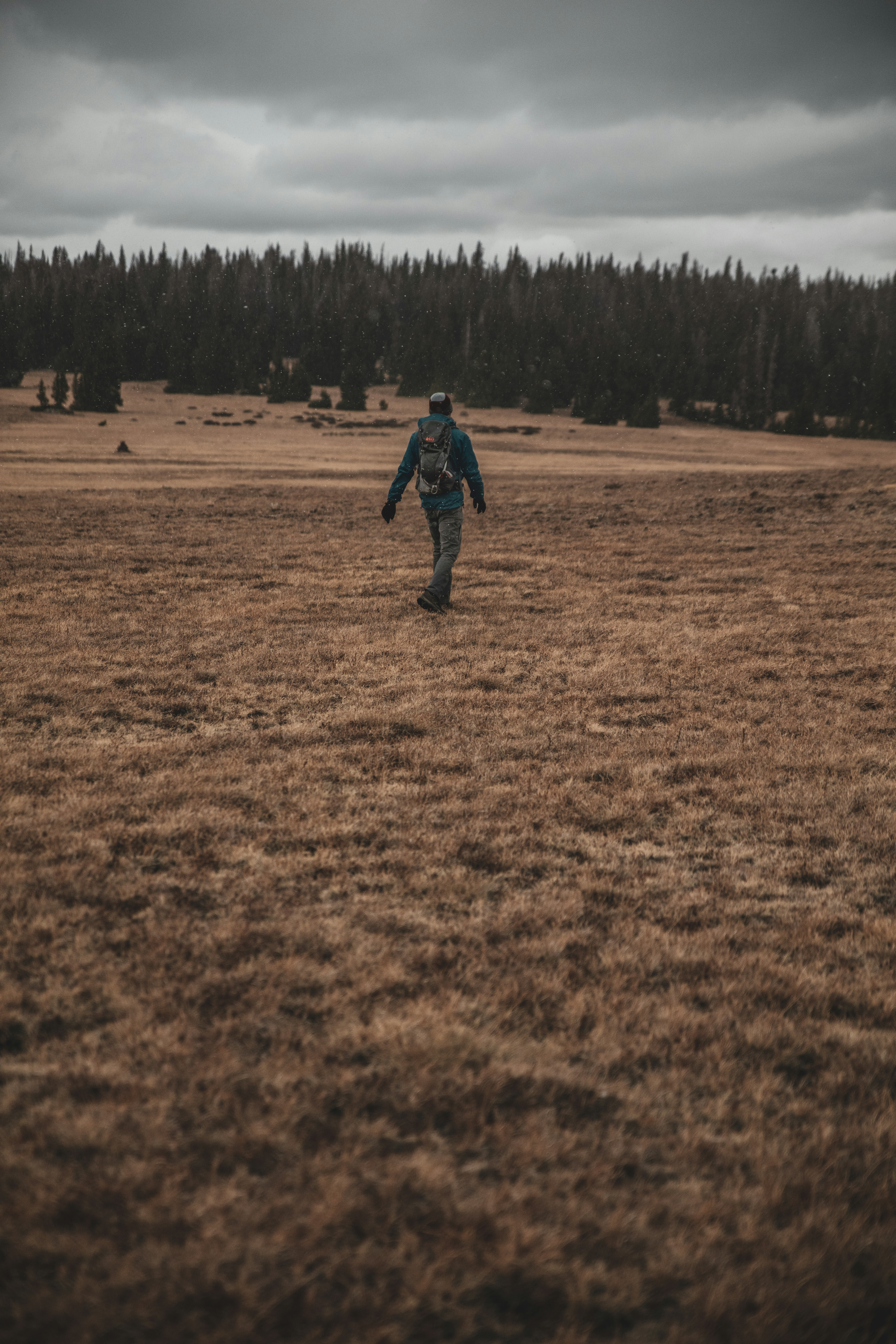 Photo by worldsbetweenlines