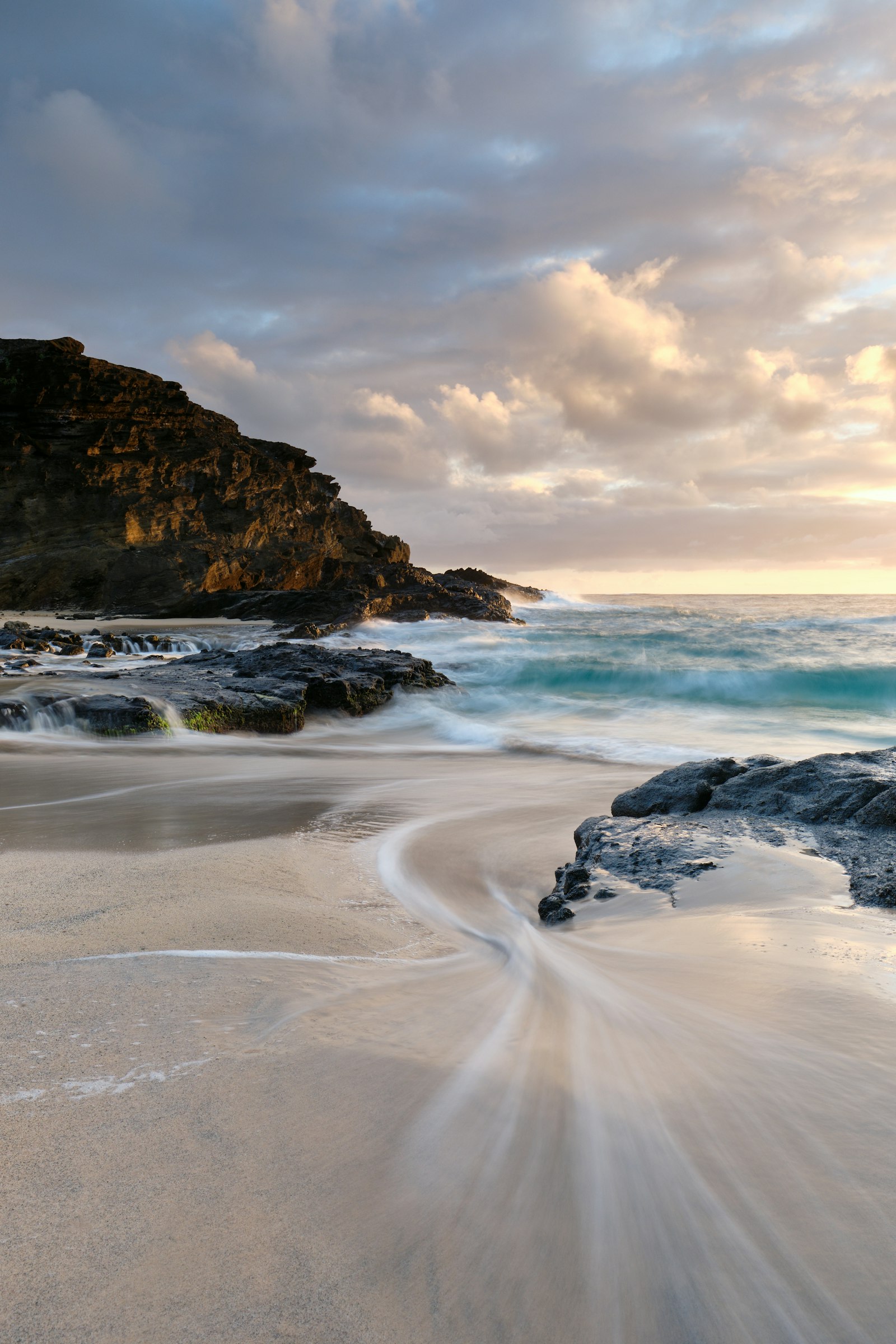 Fujifilm XF 16mm F1.4 R WR sample photo. Ocean seashore scenry photography