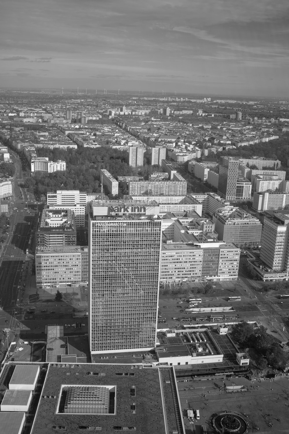 a black and white photo of a city