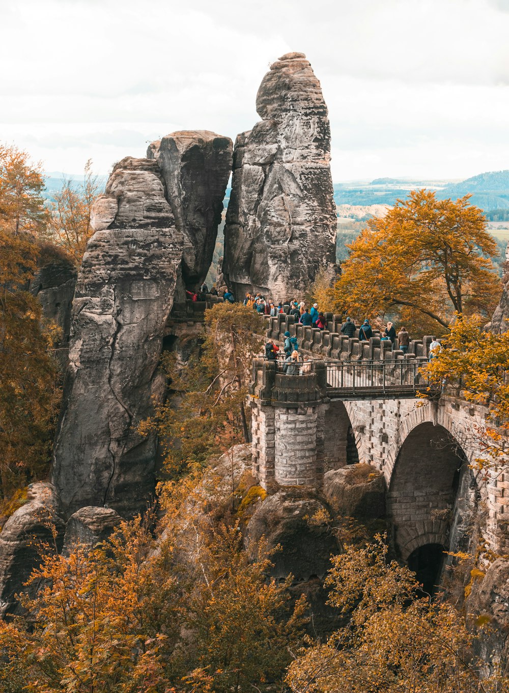 brown concrete bridge