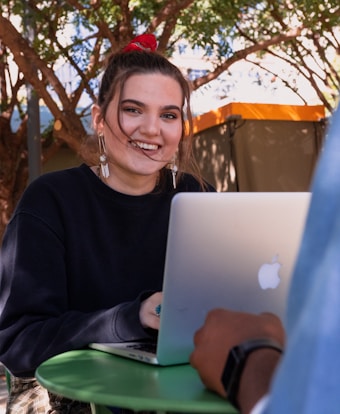 Ella, 15