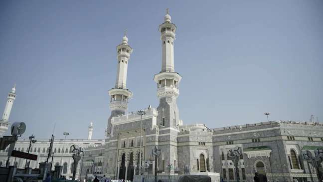 4-Day Luxury Mecca Itinerary: Premium Spiritual Travel