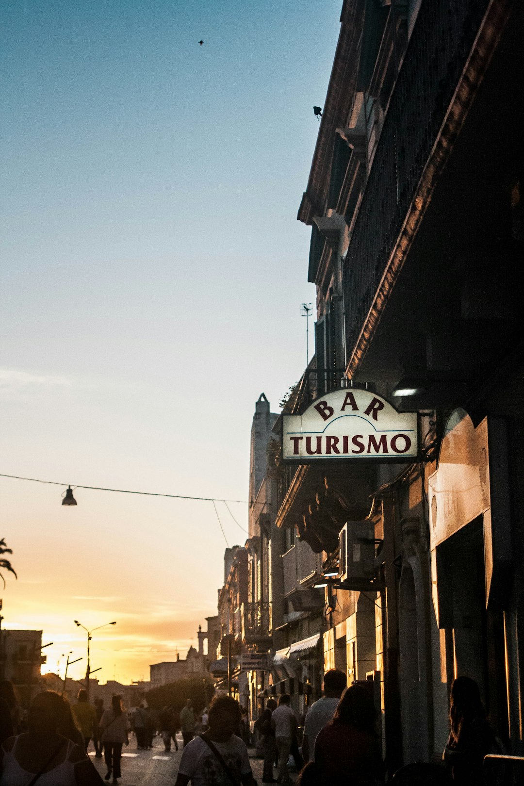 Bar Turismo signage