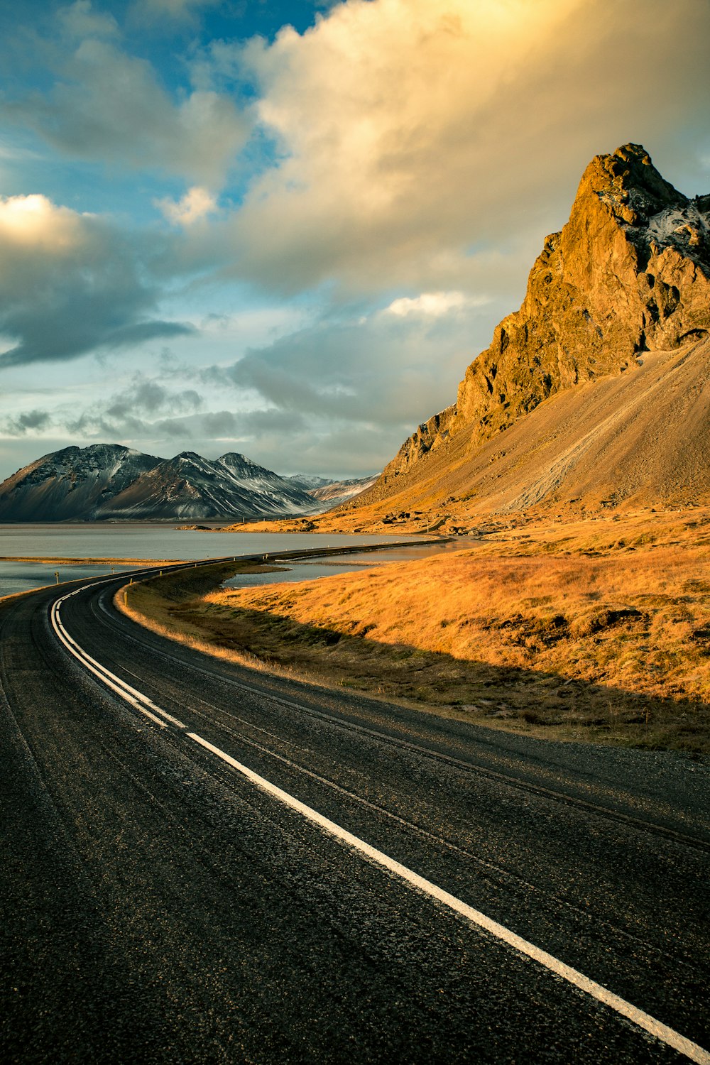 curved road