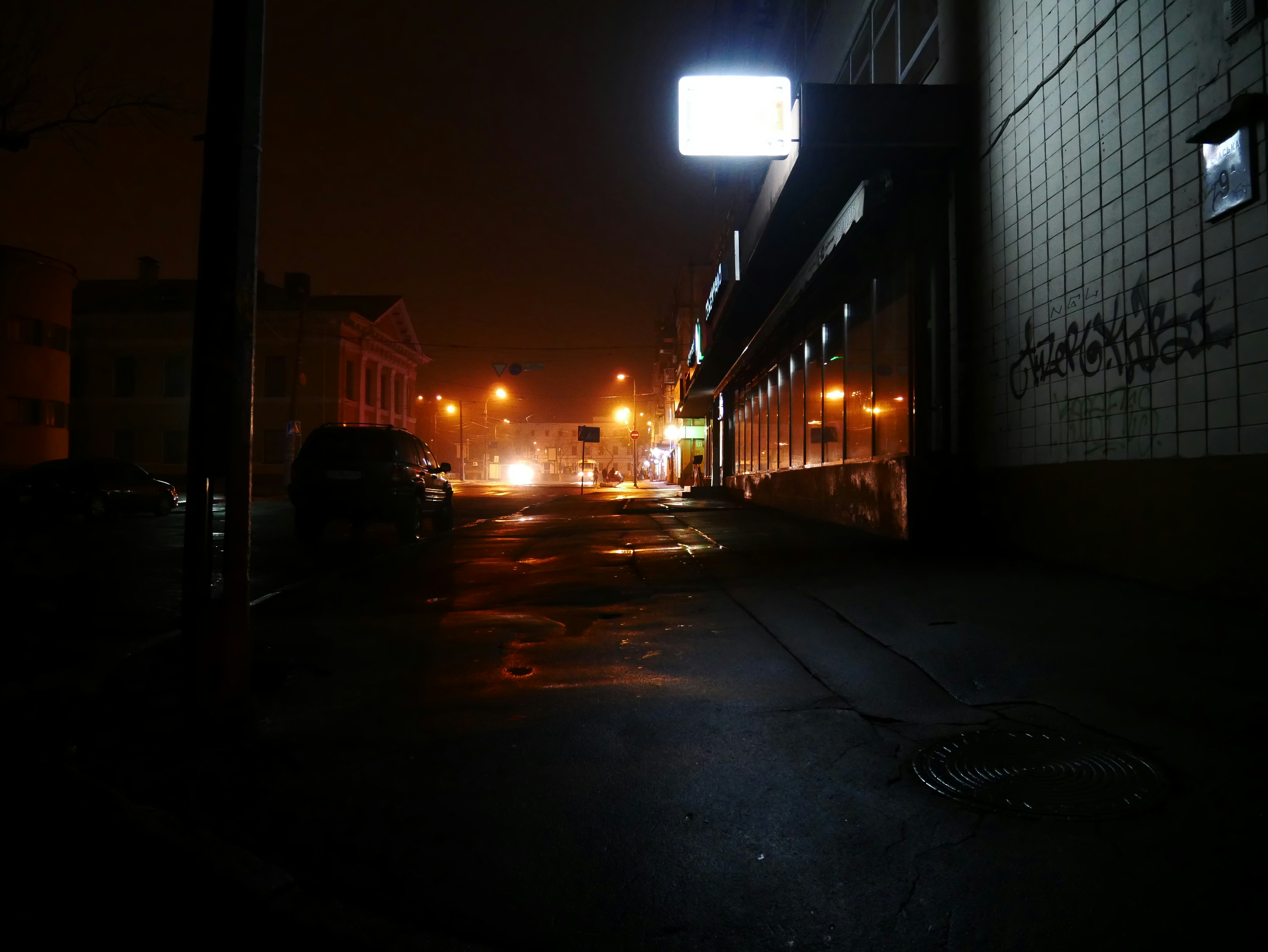 photo-1571931523837-928a2b04c625?ixlib=rb-4.1.0&ixid=M3wxMjA3fDB8MHxzZWFyY2h8M3x8JUU1JTlDJUIwJUU0JUI4JThCJUU1JTk1JTg2JUU1JTlDJUJBJUU1JUE0JTlDJUU2JTk5JTlBfGVufDB8fDB8fHww&auto=format&fit=crop&q=60&w=2000