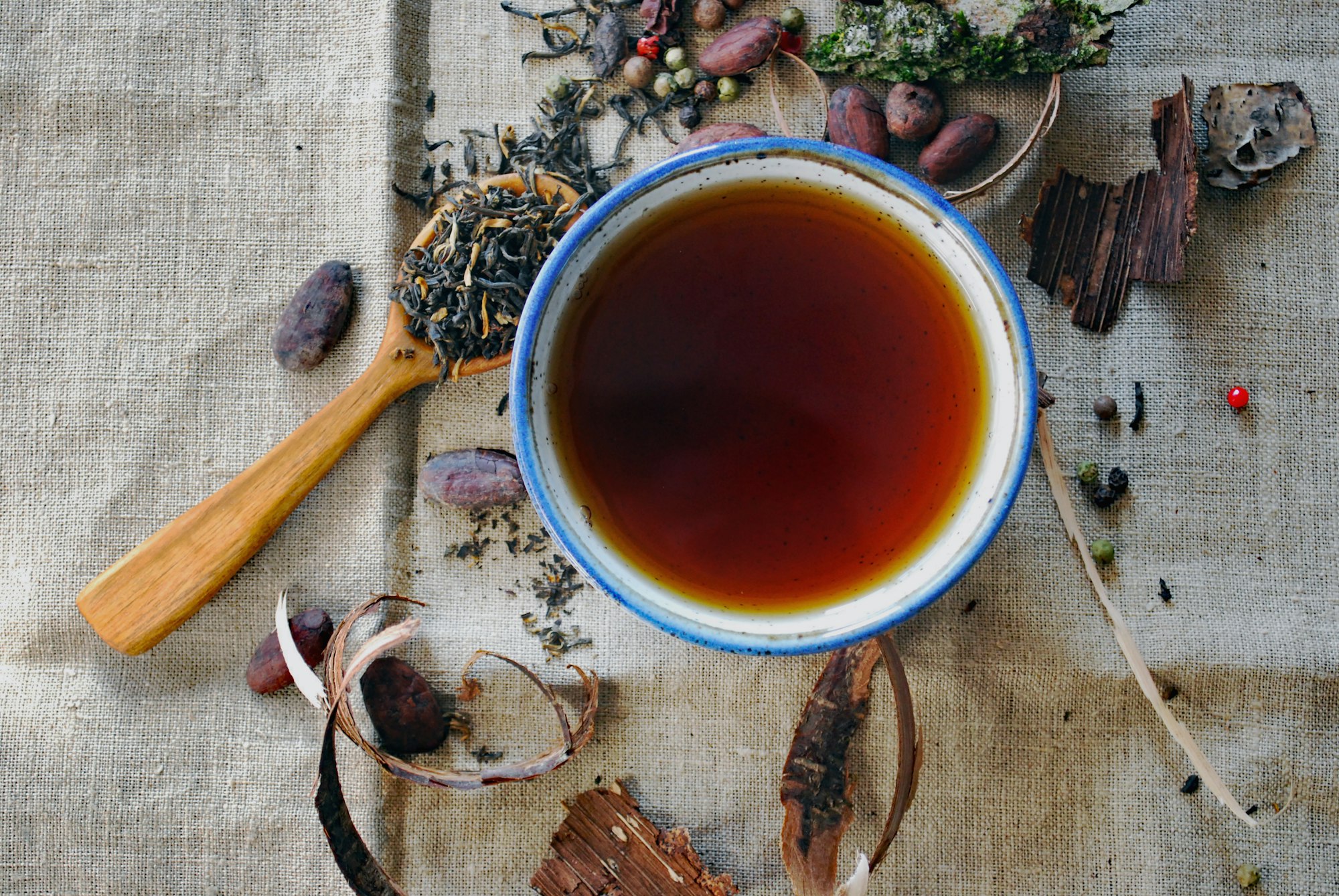 A rich black tea from the Yunnan province in China with hints of Cacao