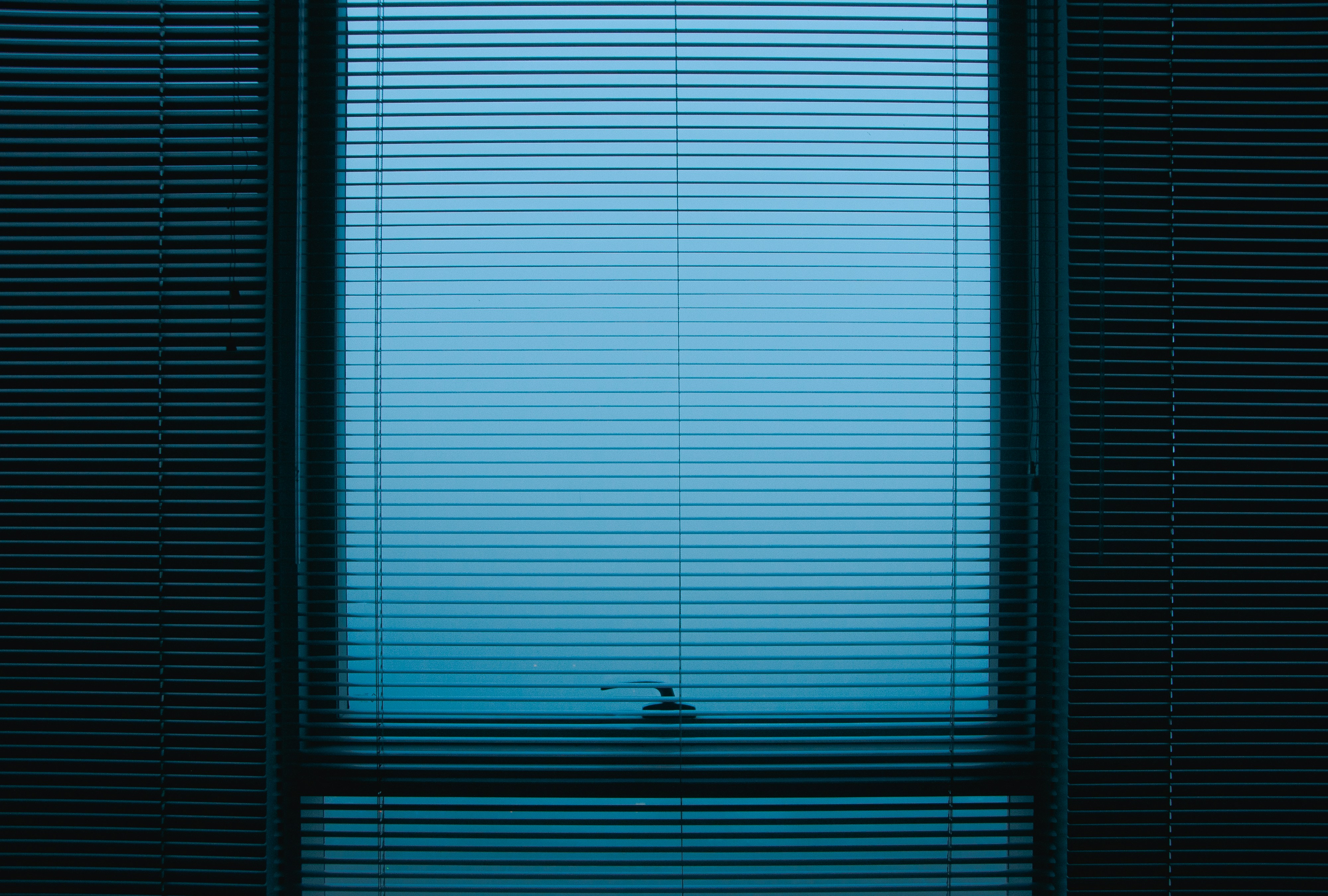 shallow focus photo of window