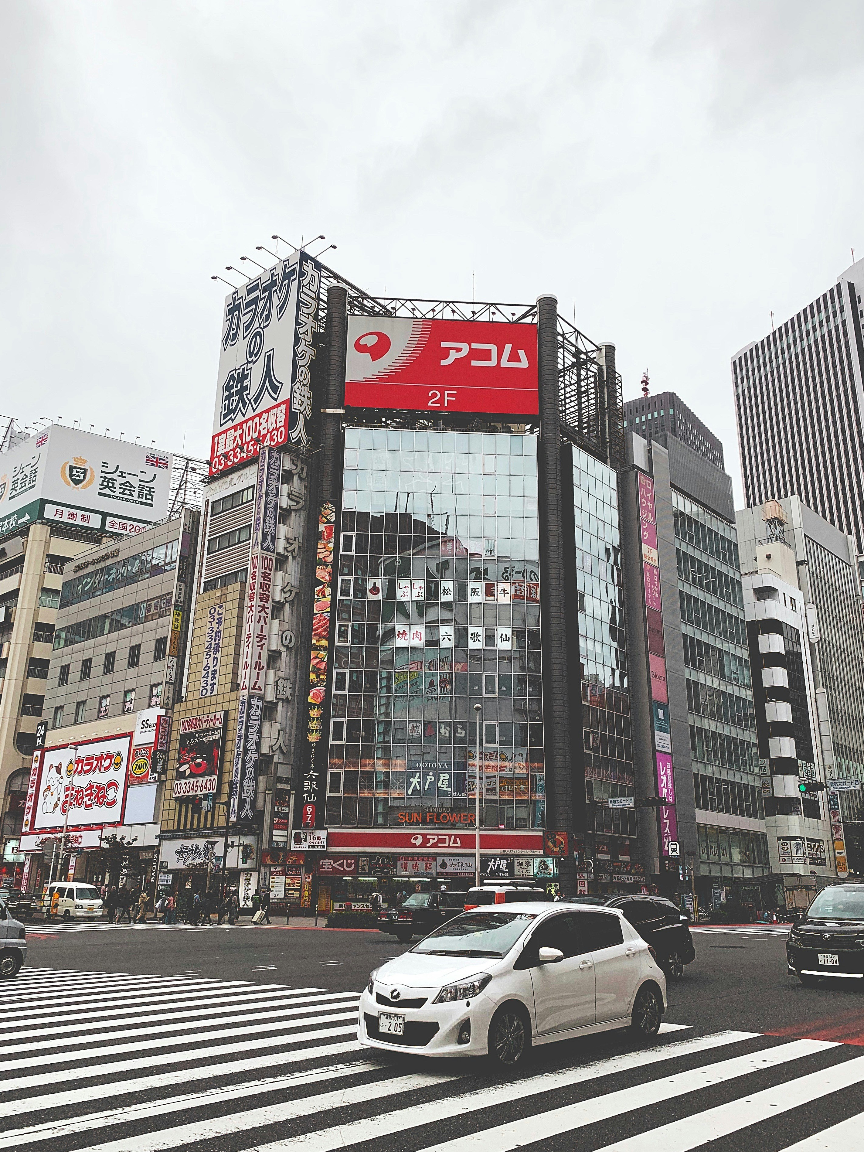 Photo by denisumpleby