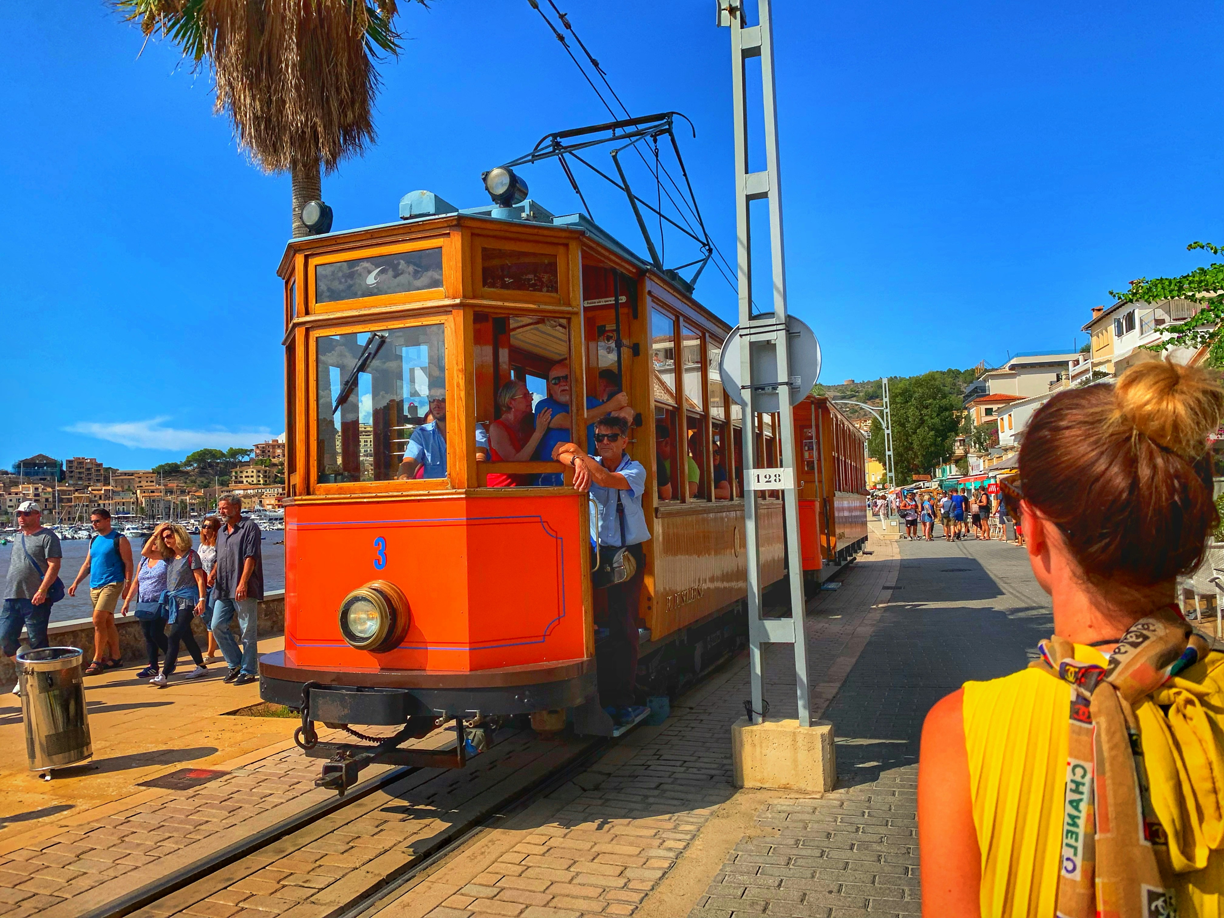 orange cable cart