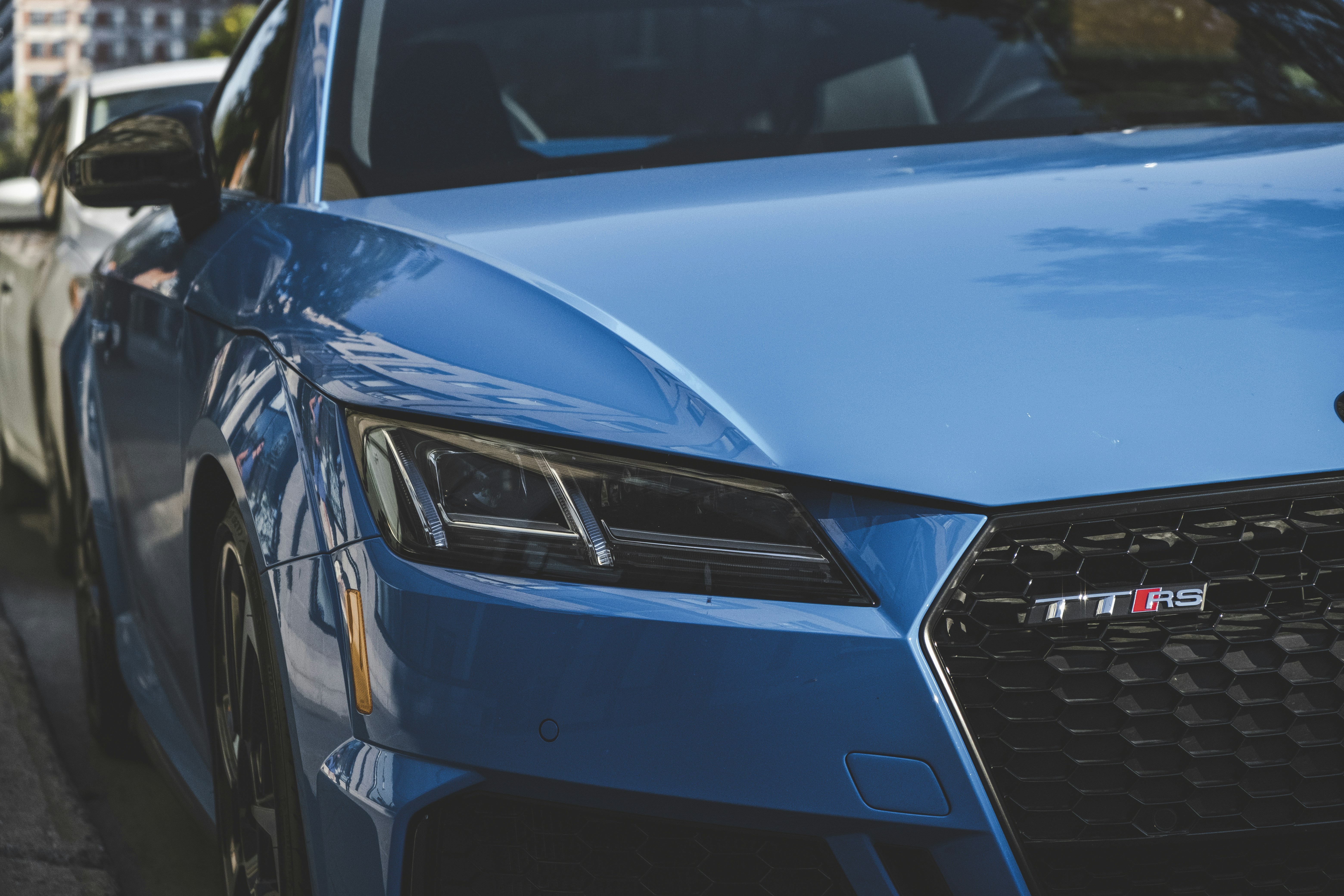 Photo by geoffreychevt