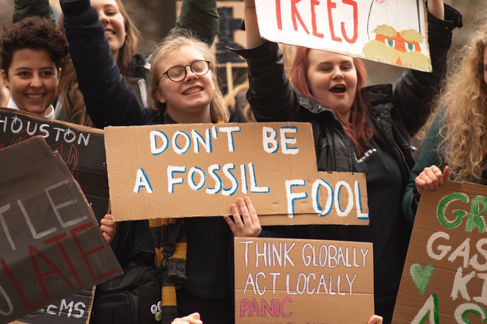 100 UK universities divest from fossil fuels