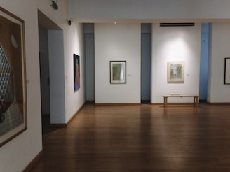 A clean, empty white square representing a blank gallery space.