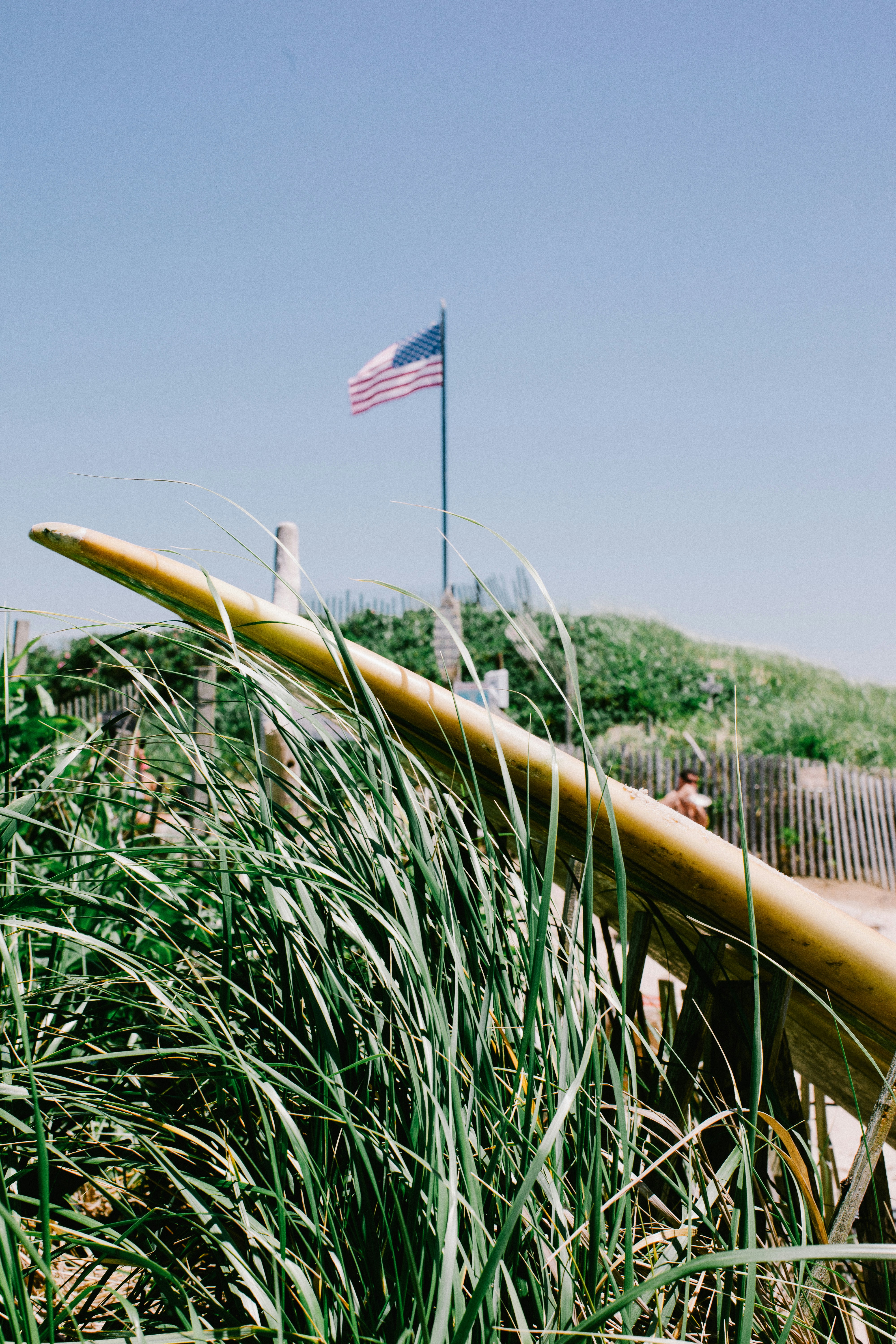 黄色いサーフボード