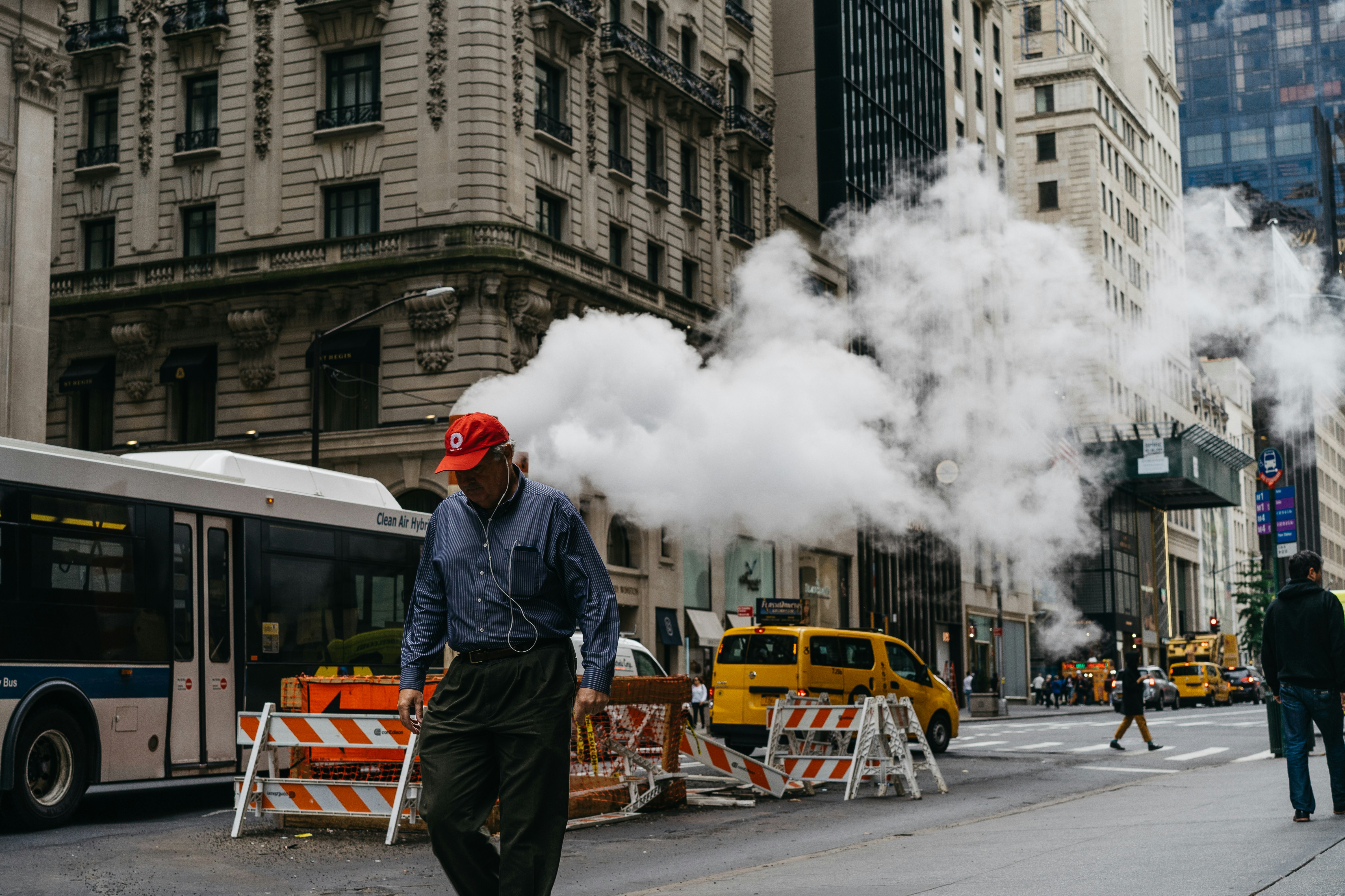 photo-1572005599590-2b1a61361854?ixid=M3wxMjA3fDB8MXxzZWFyY2h8MTF8fG5ldyUyMHlvcmslMjBzYW5pdGl6ZWQlMjBjYXIlMjBzZXJ2aWNlfGVufDB8fHx8MTc2MjYzMzA5NHww\u0026ixlib=rb-4.1.0