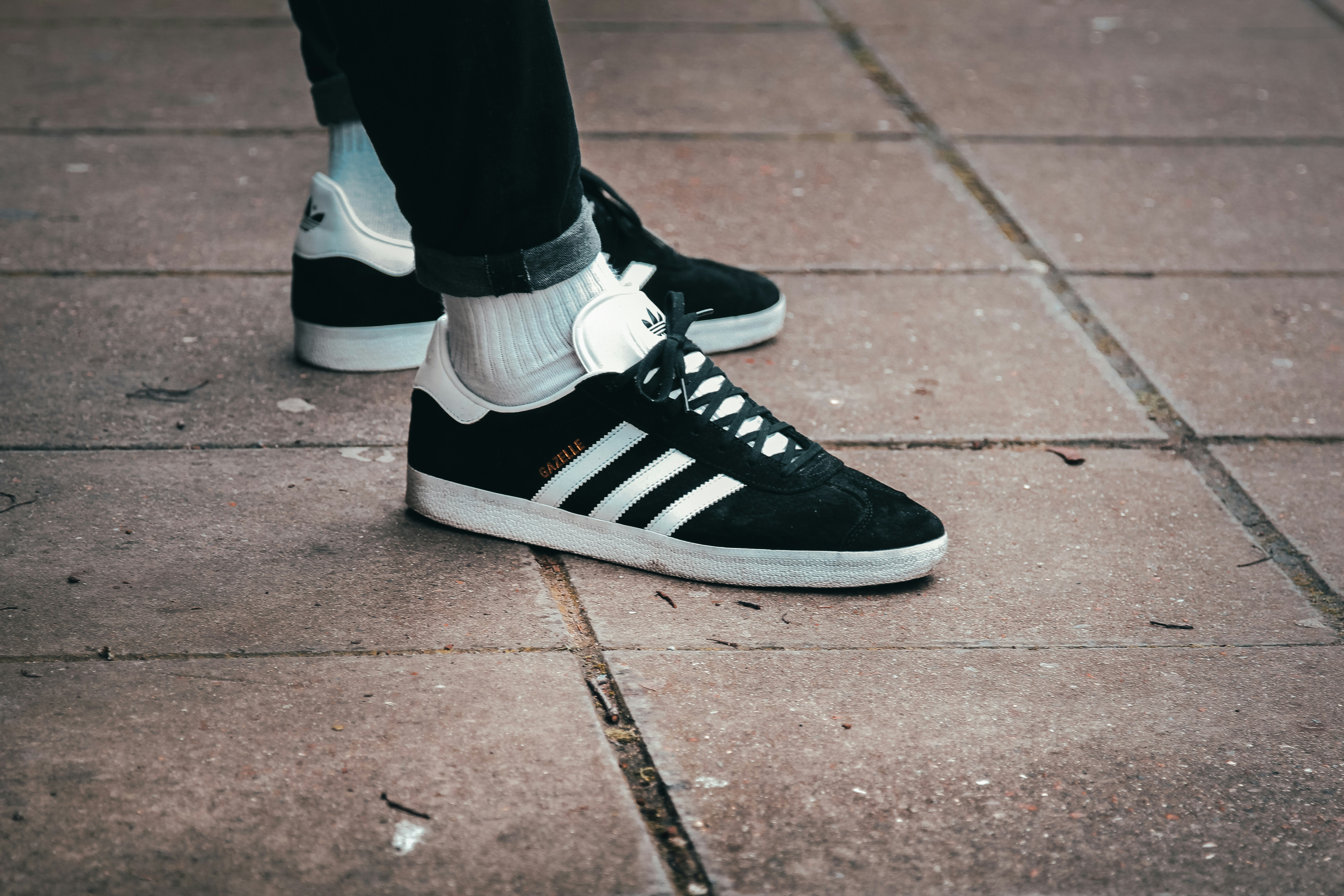 adidas low top shoes