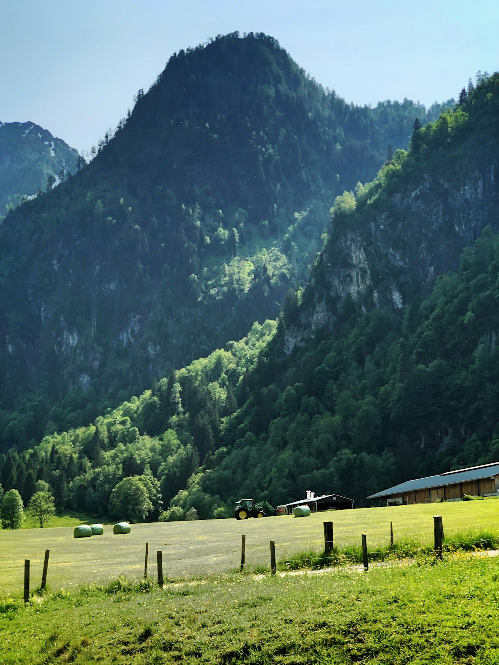 mountain at daytime