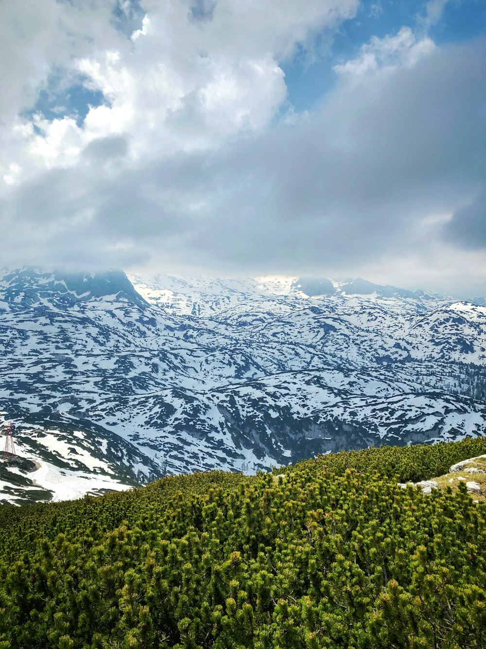 green mountain during daytime