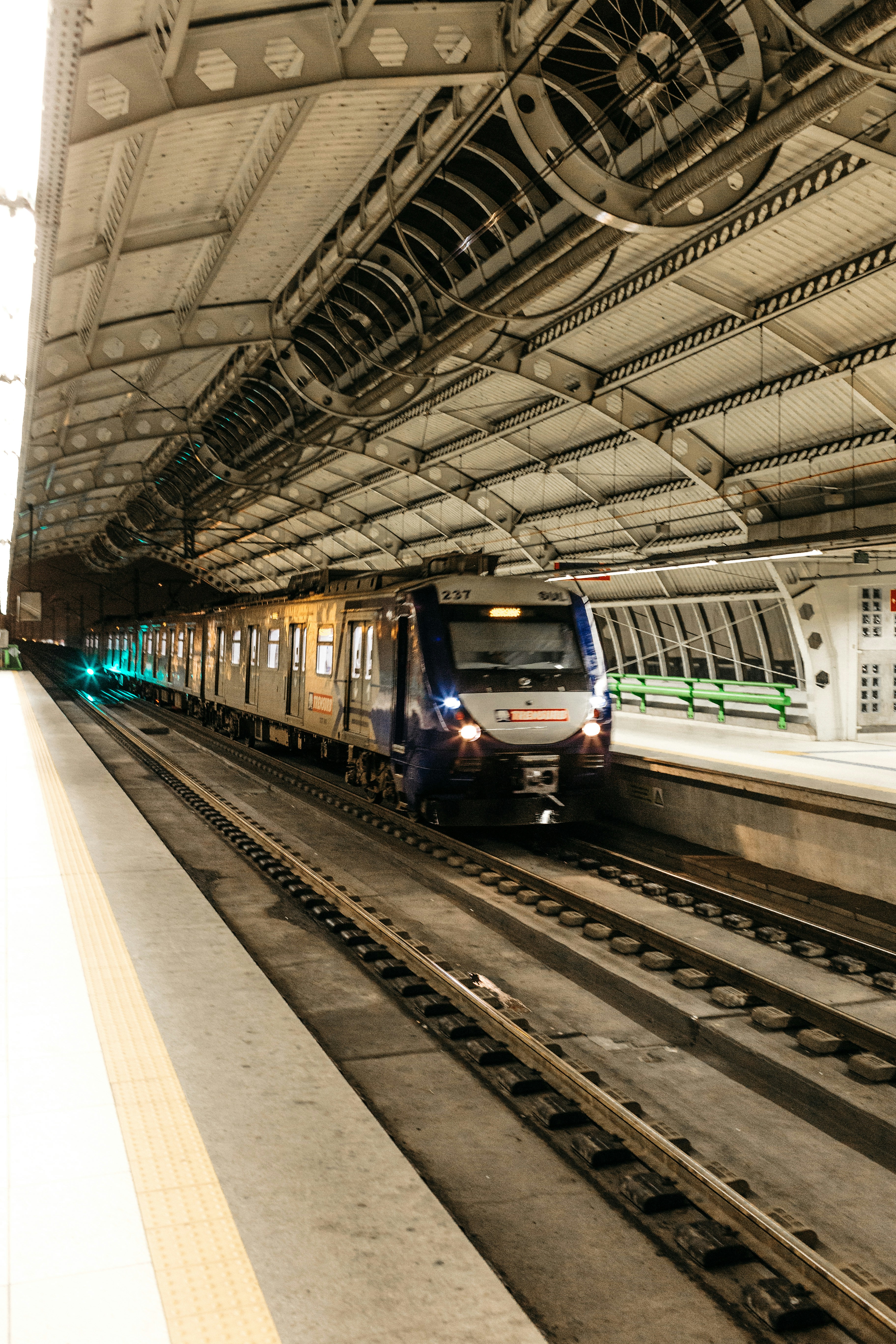 Photo by jonathanborba