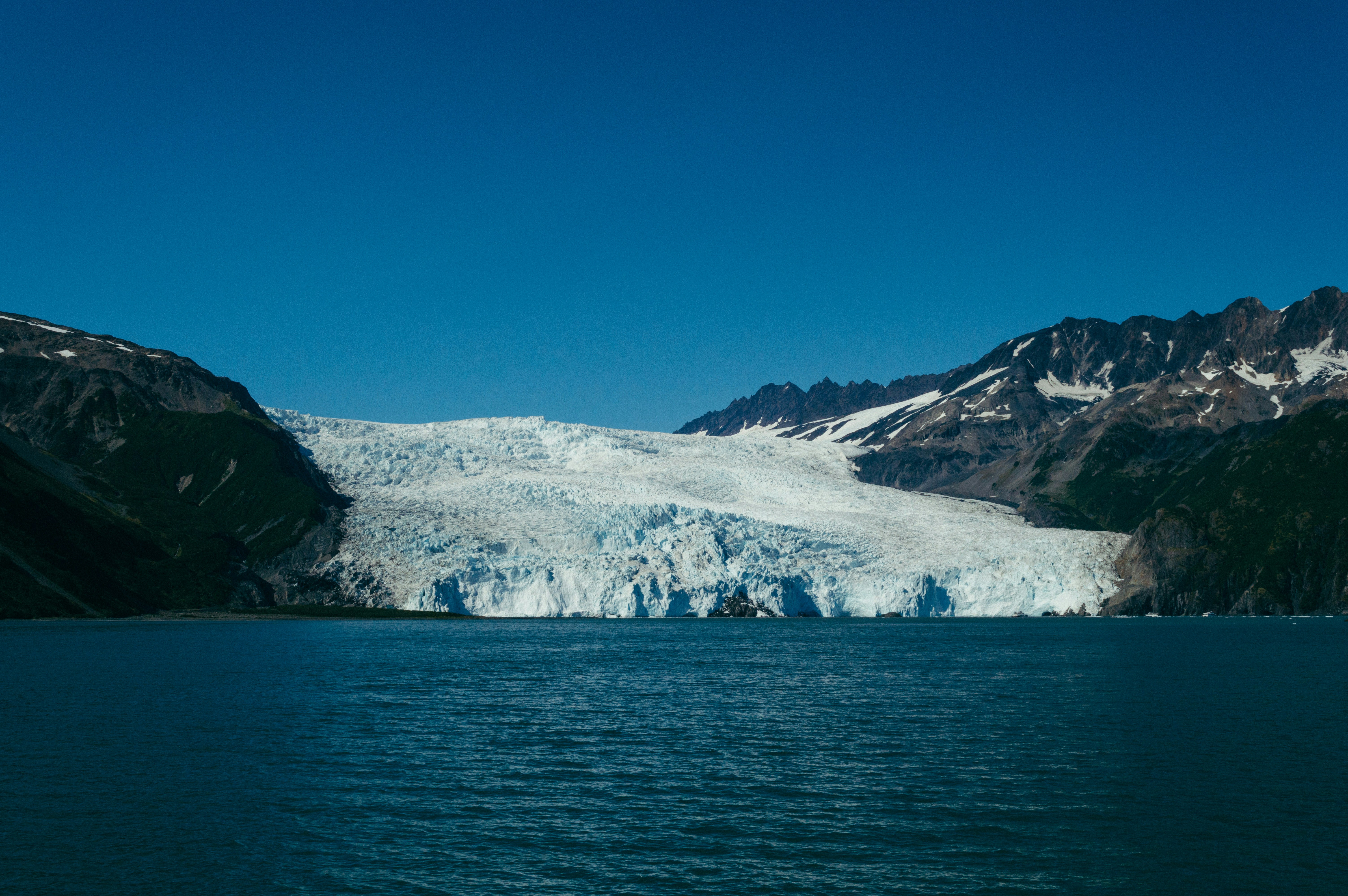 The Lake Vostok Ecosystem Mystery (image credits: unsplash)