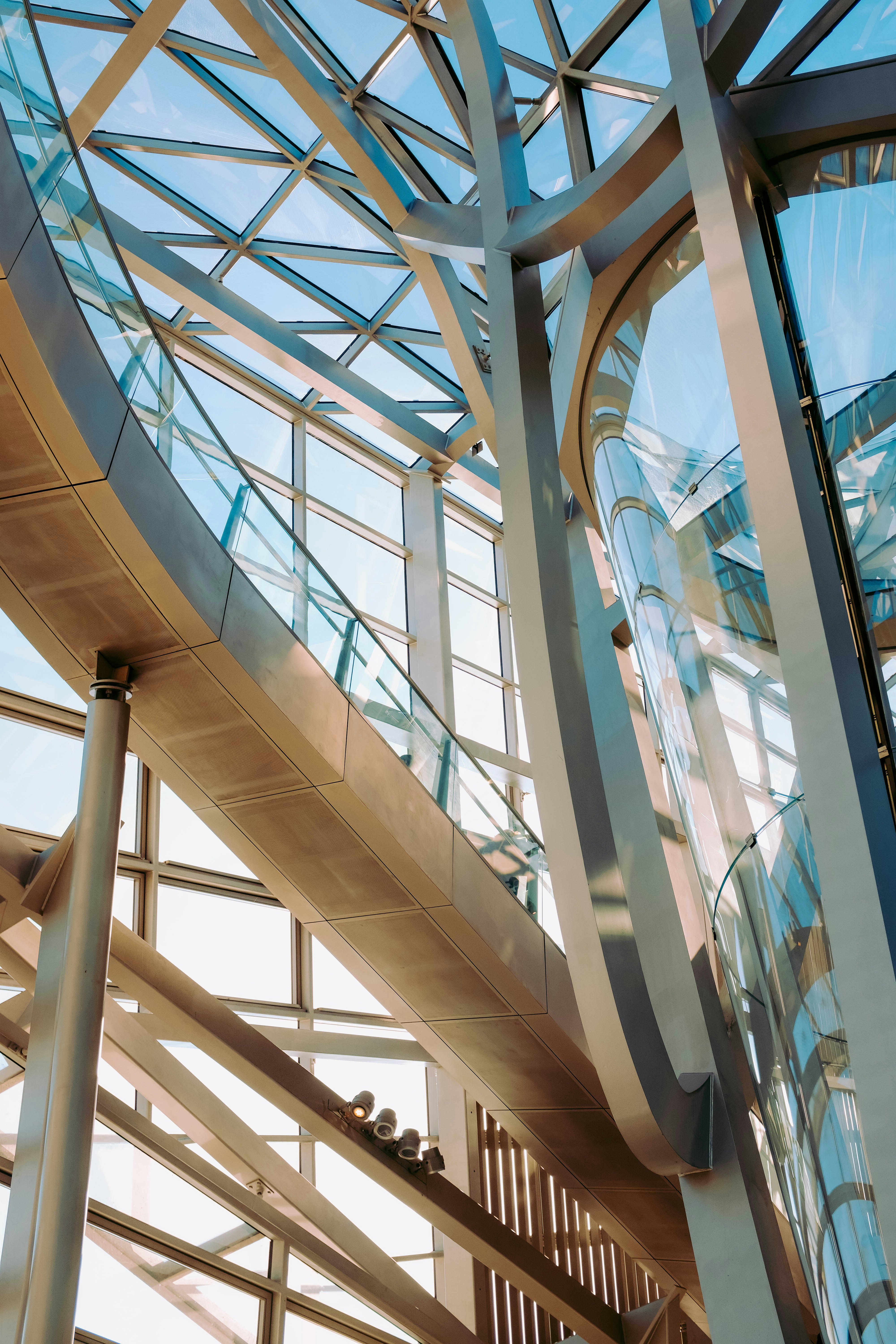 Photo by adrienolichon