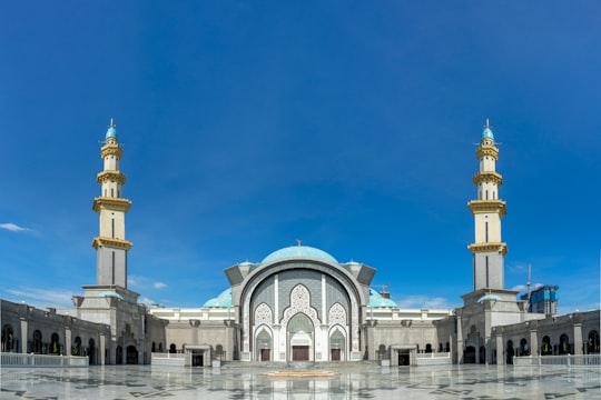 white mosque during daytiem in Masjid Wilayah Persekutuan Malaysia