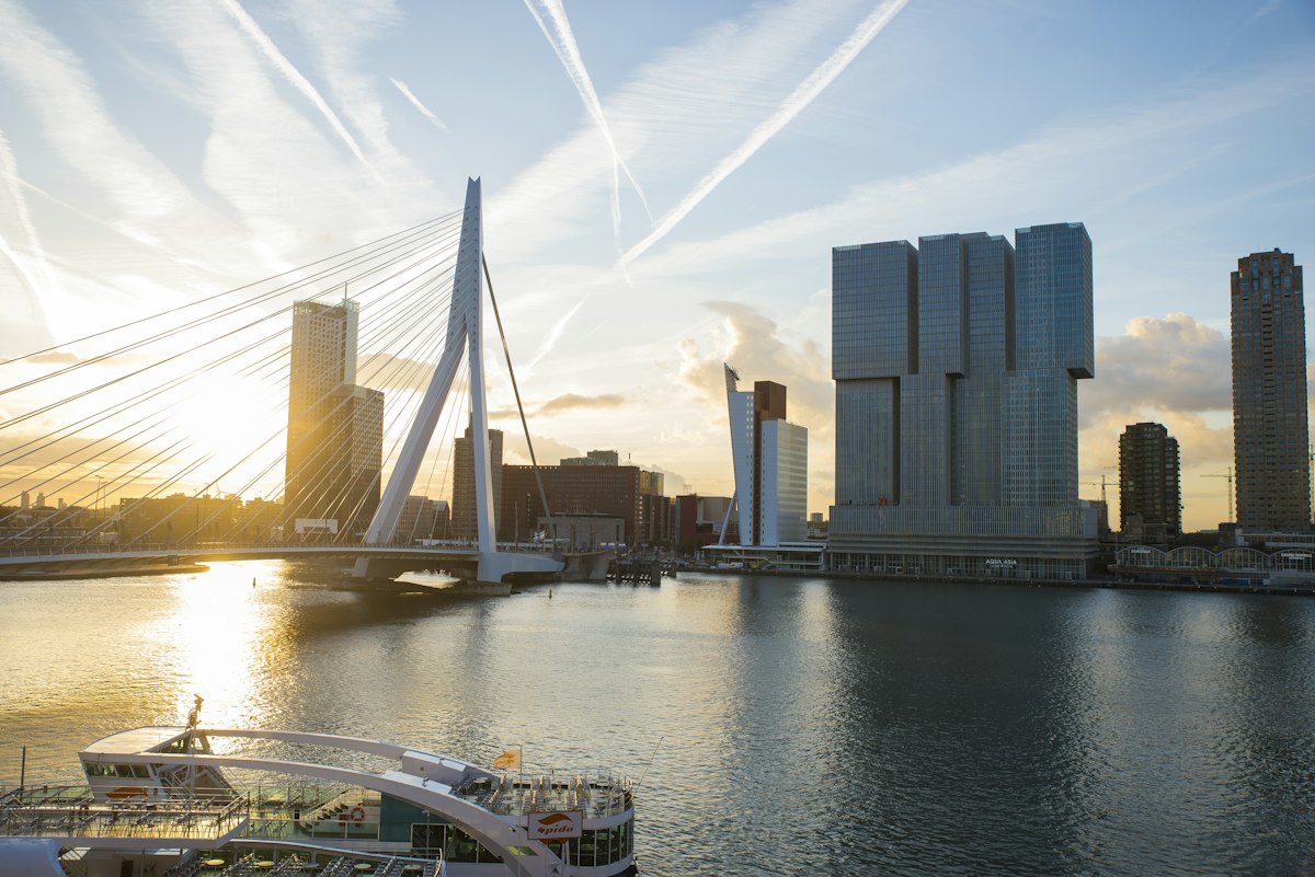Port de Rotterdam et architecture moderne