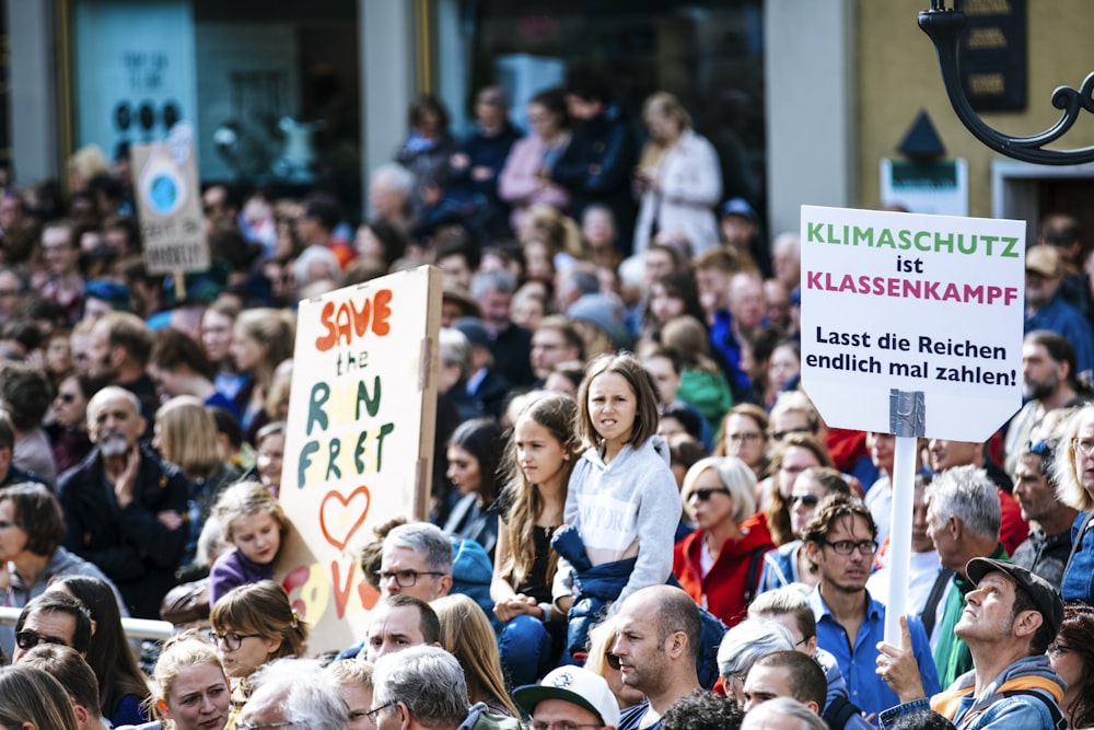 crowd of people during daytime