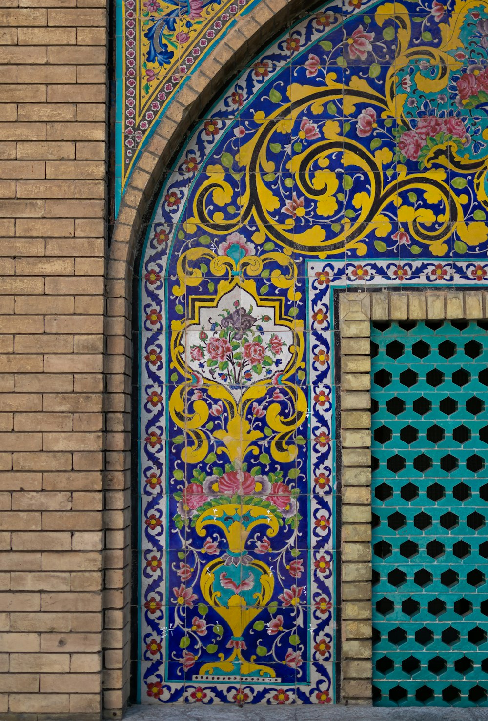 yellow and blue floral wall paint