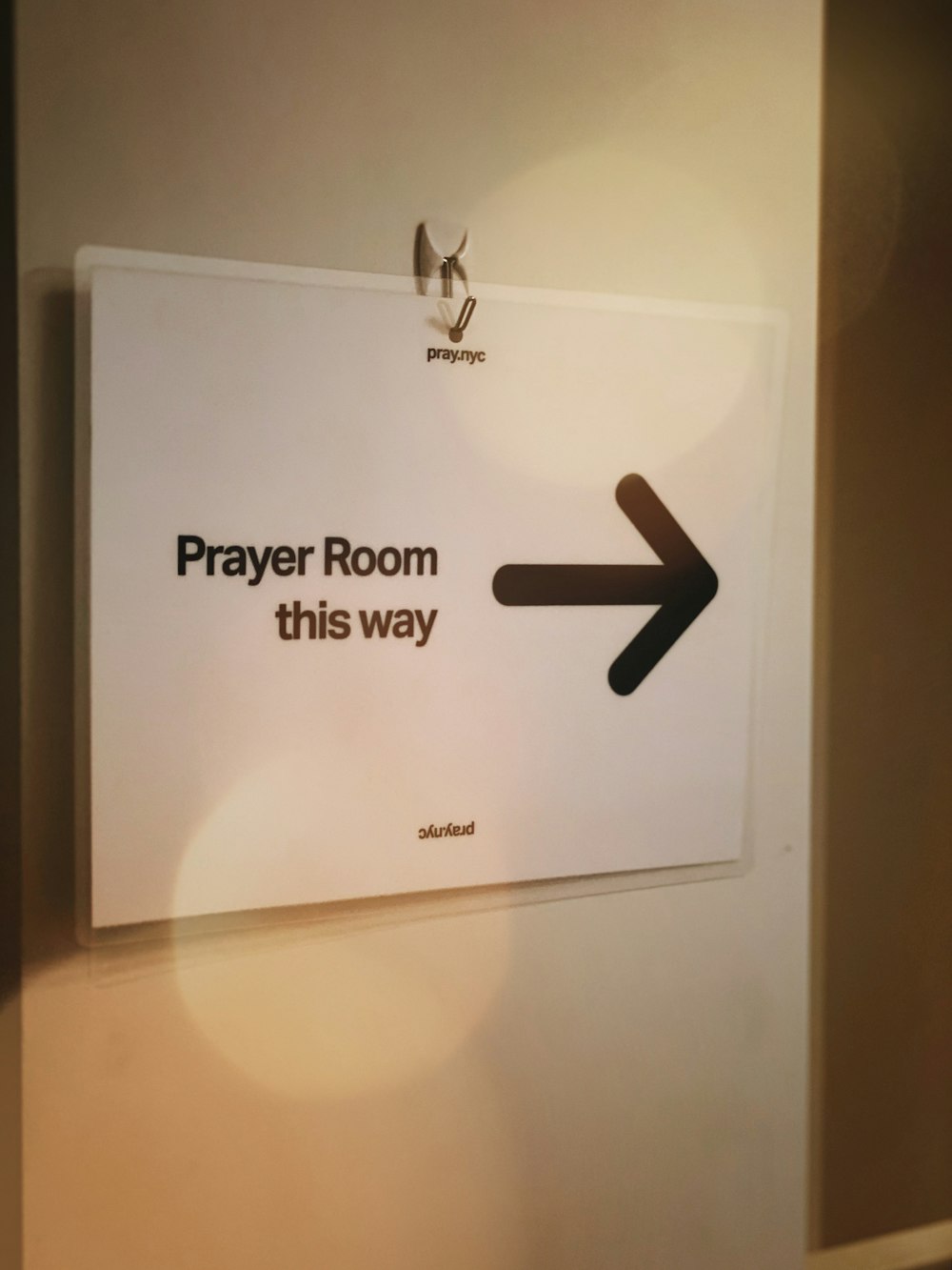 prayer room this way signage