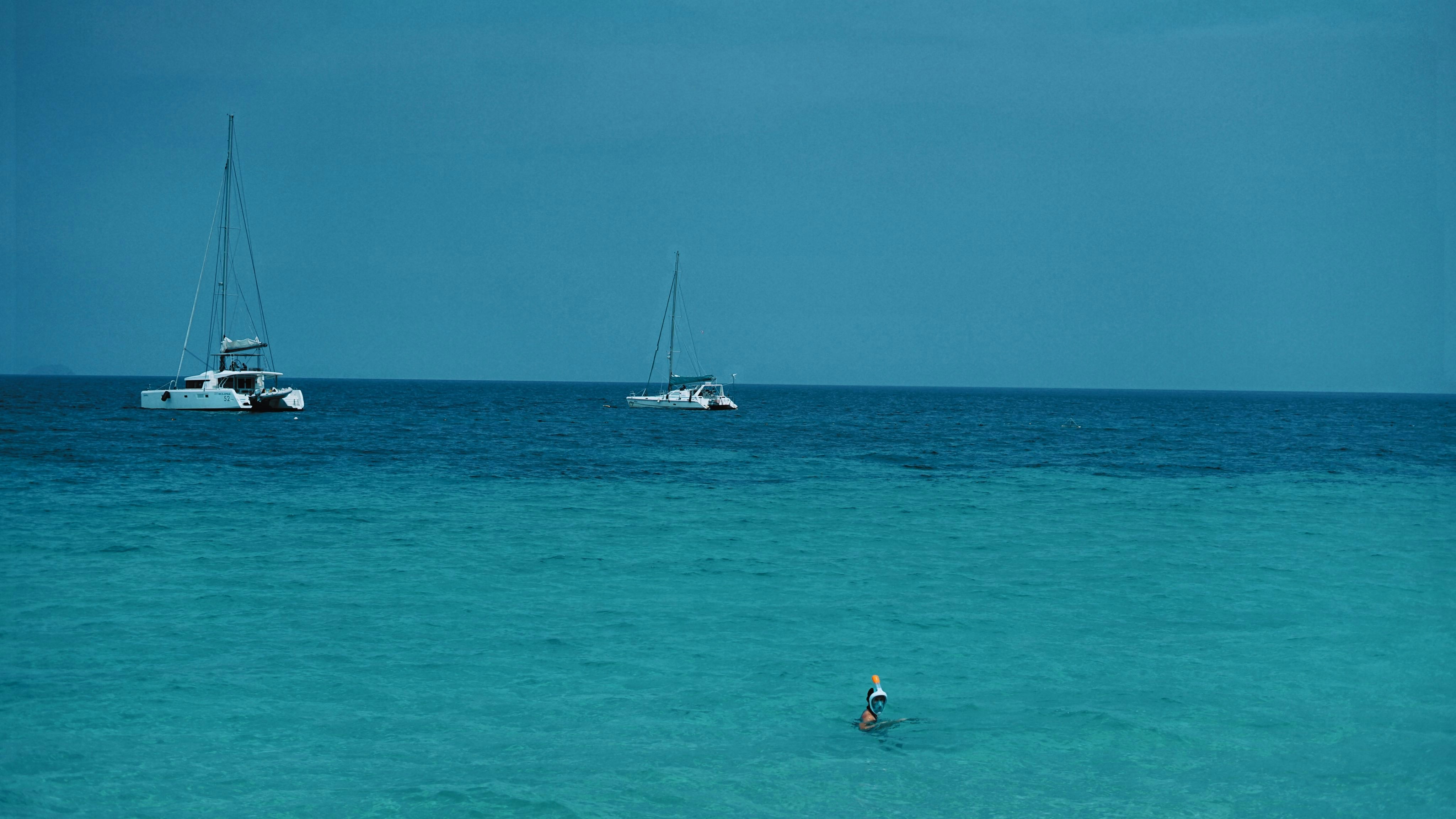 Choose from a curated selection of blue wallpapers for your mobile and desktop screens. Always free on Unsplash.
