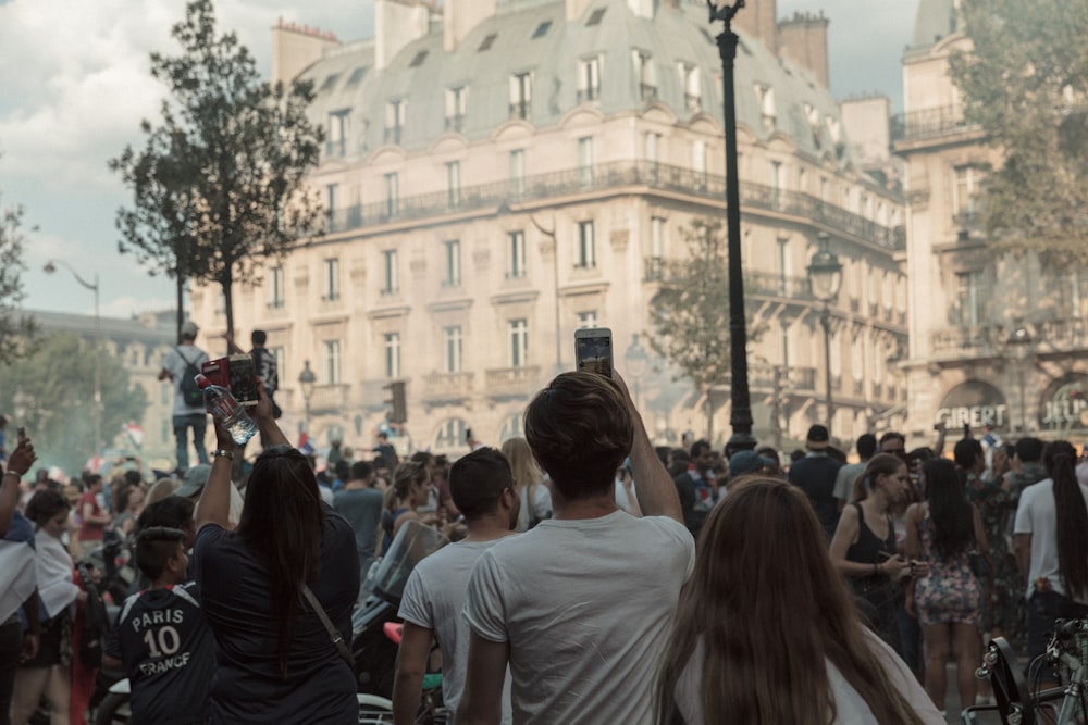 people capturing gray structure