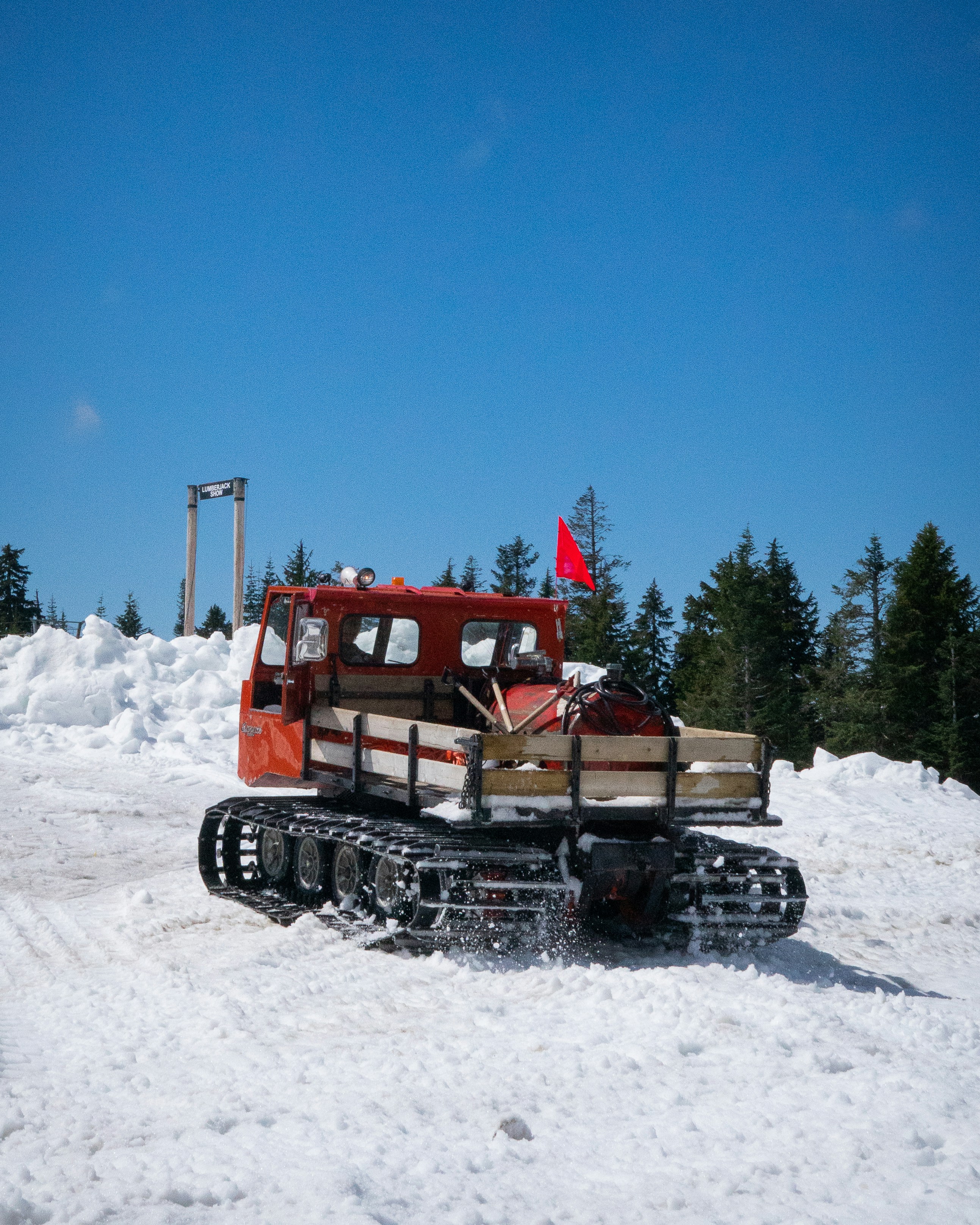 Red And Black Snow Truck Photo Free Blue Image On Unsplash