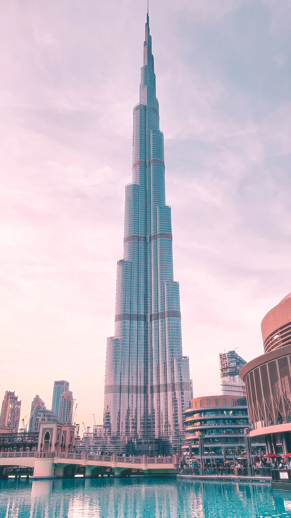 Burj Khalifa and the Dubai skyline at dusk