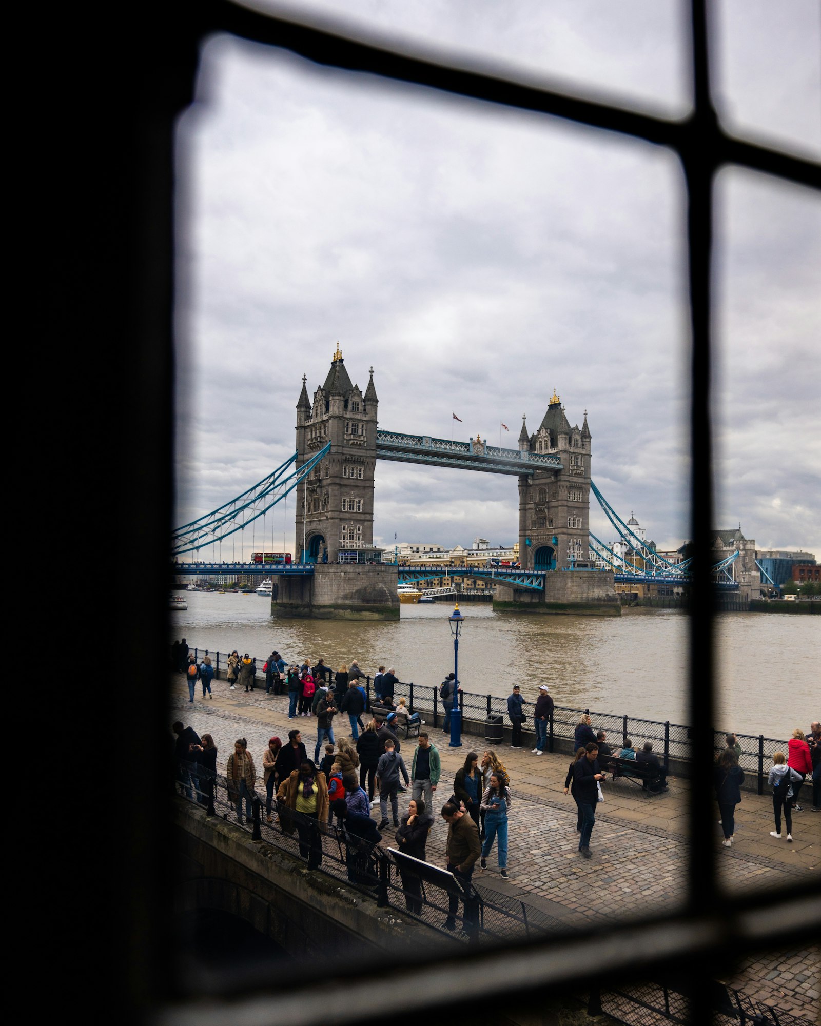 Sony a7R IV + Tamron 17-28mm F2.8 Di III RXD sample photo. People near london twin photography