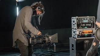 CAMERA OPERATORS