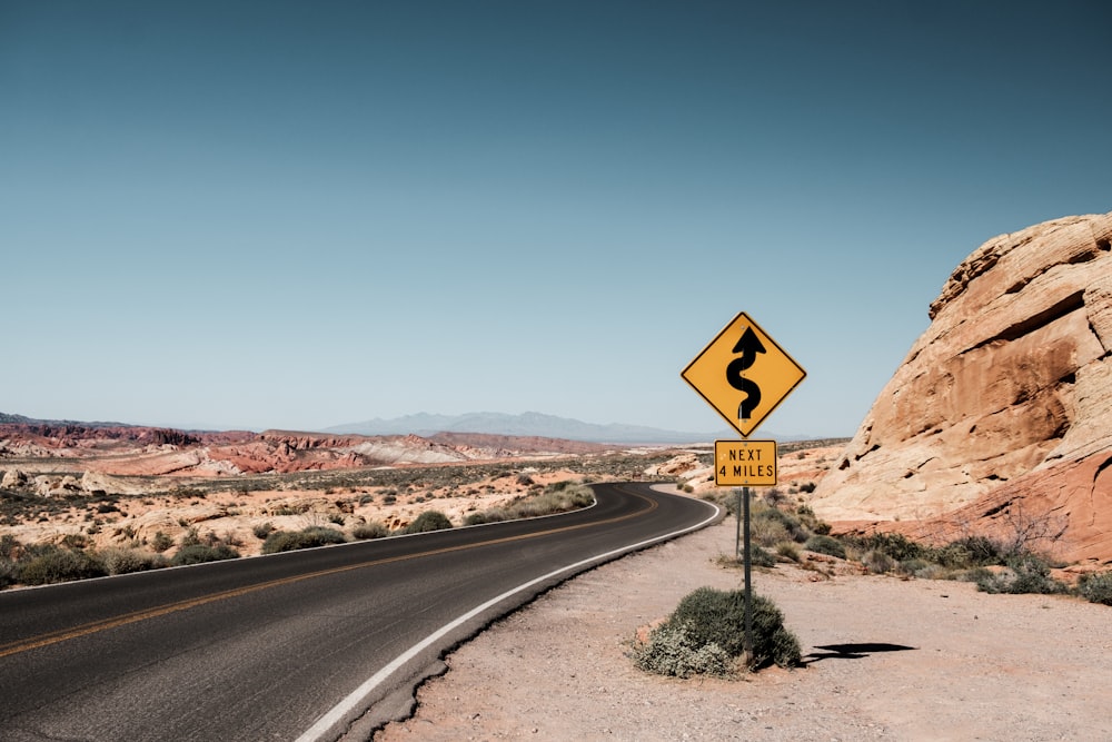 Road Signs Pictures | Download Free Images On Unsplash