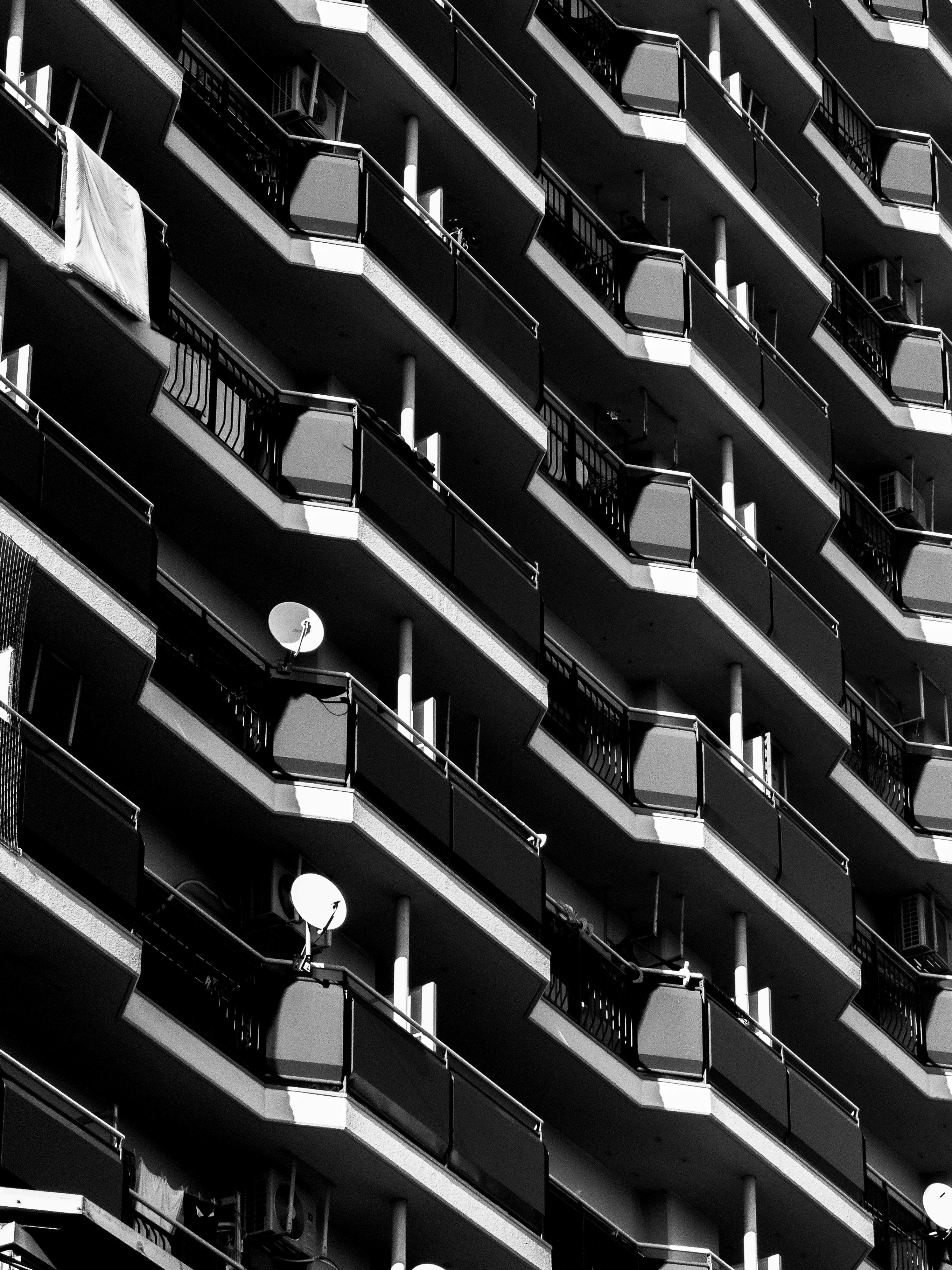 What should you think about when renting an apartment in Japan?