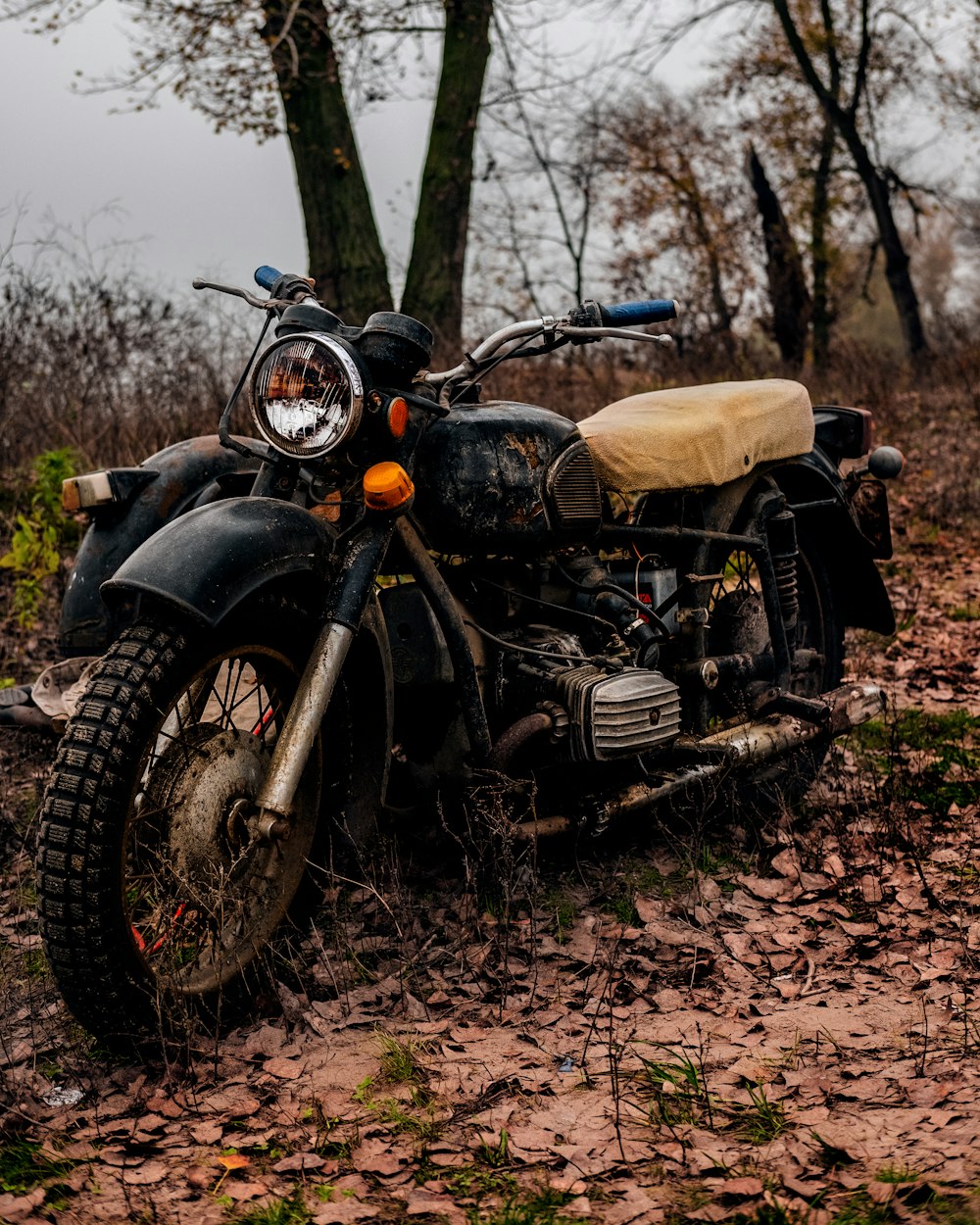 black motorcycle