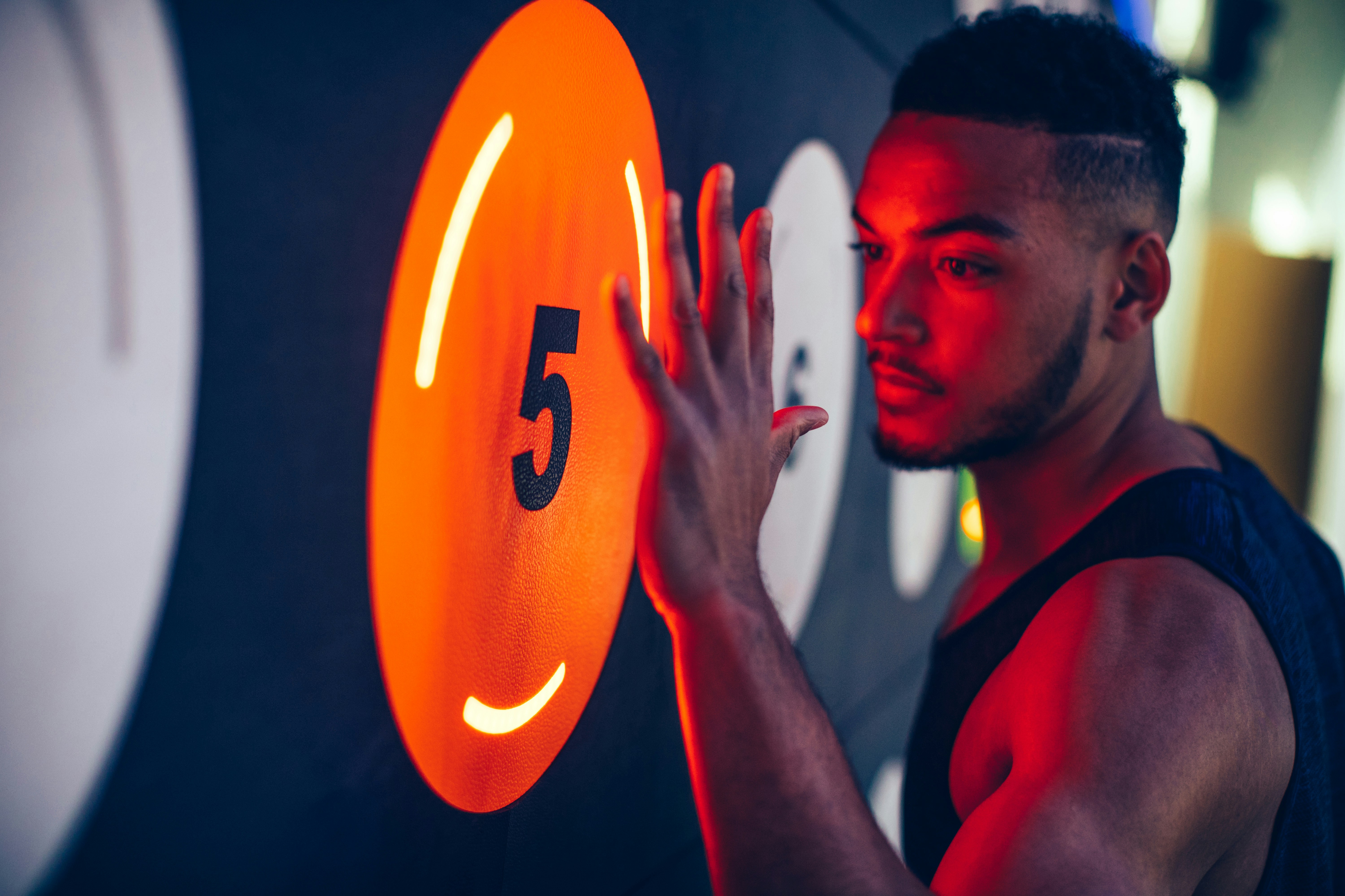 man about to press number five in Pavigym sport