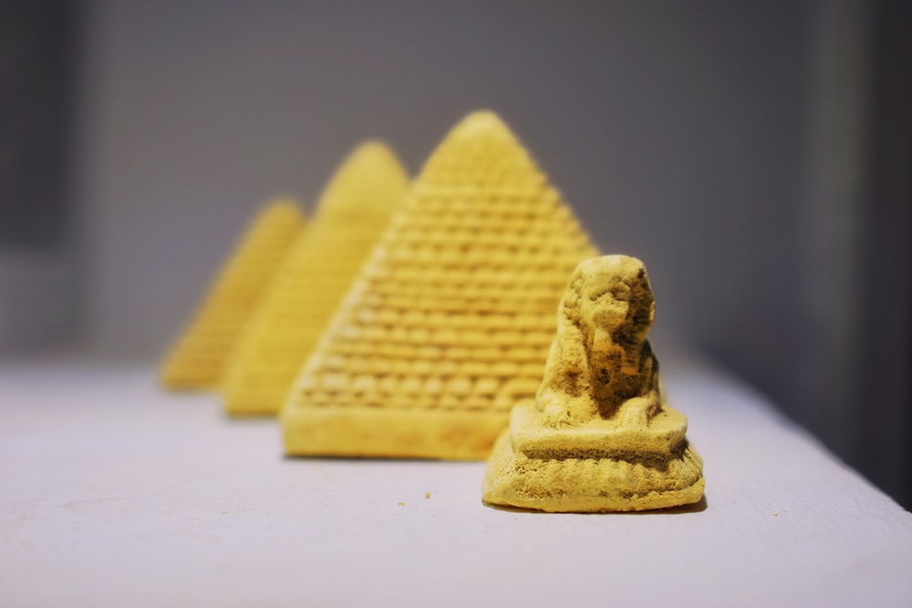 selective focus photo of The Great Sphinx figurine