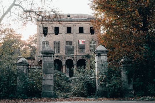 architectural photography grey building in Cologne Germany