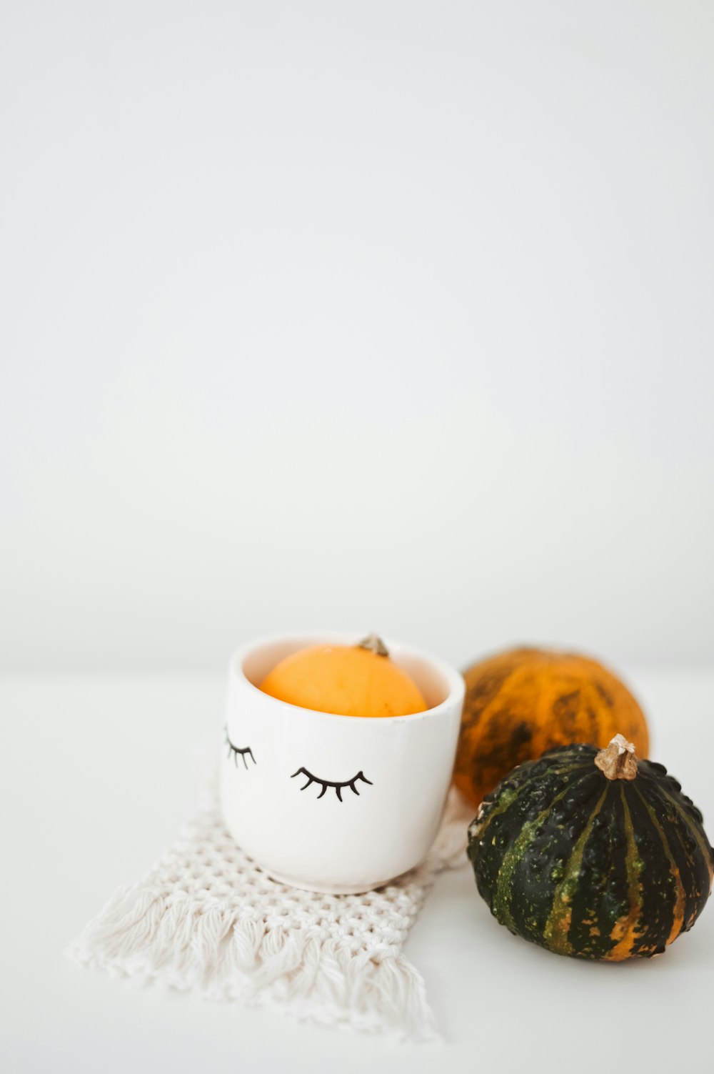 mug of pumpkins